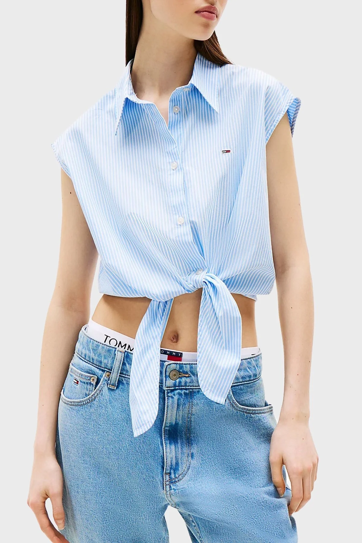 Tommy Jeans Çizgili % 100 Pamuk Relaxed Fit Bağlama Detaylı Crop Bayan Gömlek DW0DW20291 C12 AÇIK MAVİ - 8