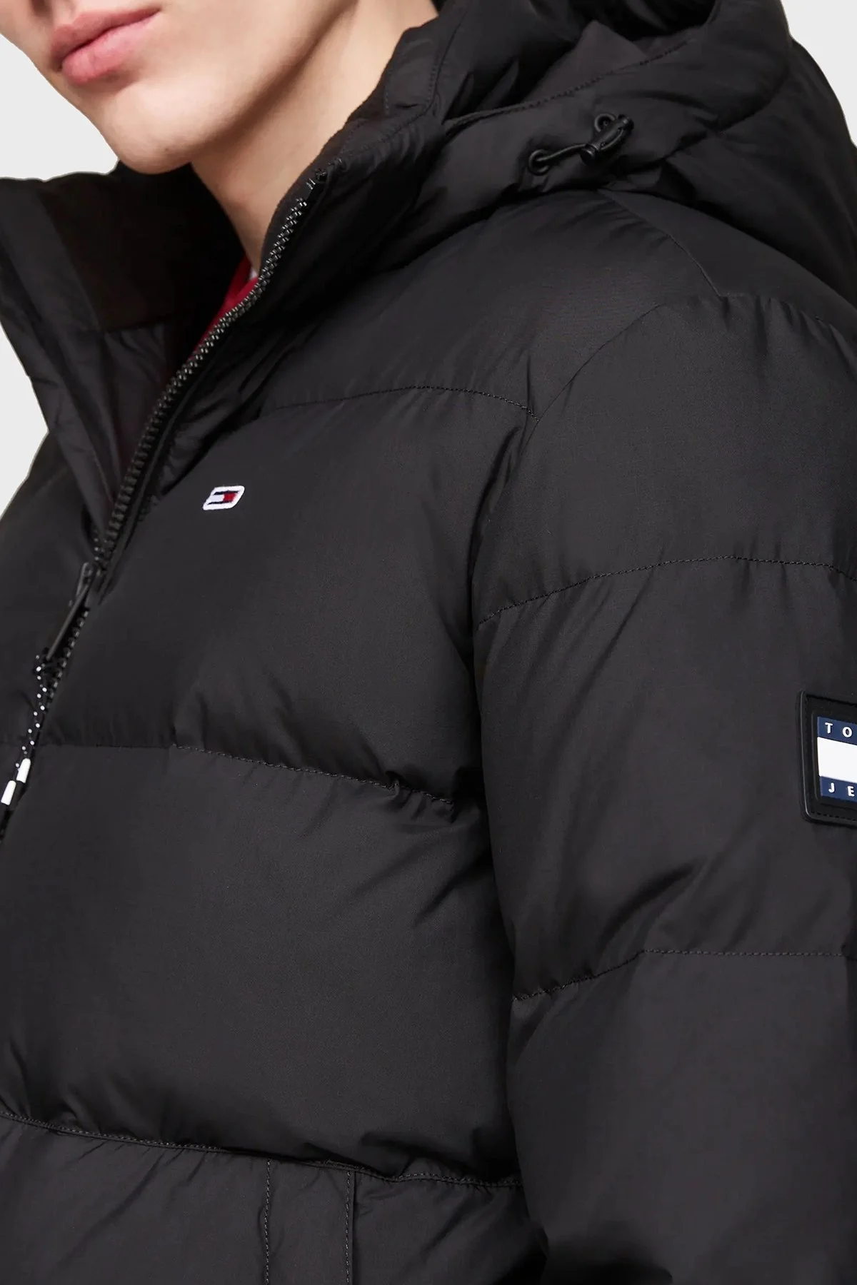 Tommy Jeans Comfort Fit Çıkarılabilir Kapüşonlu Fermuarlı Erkek Mont DM0DM19786 BDS SİYAH - 5