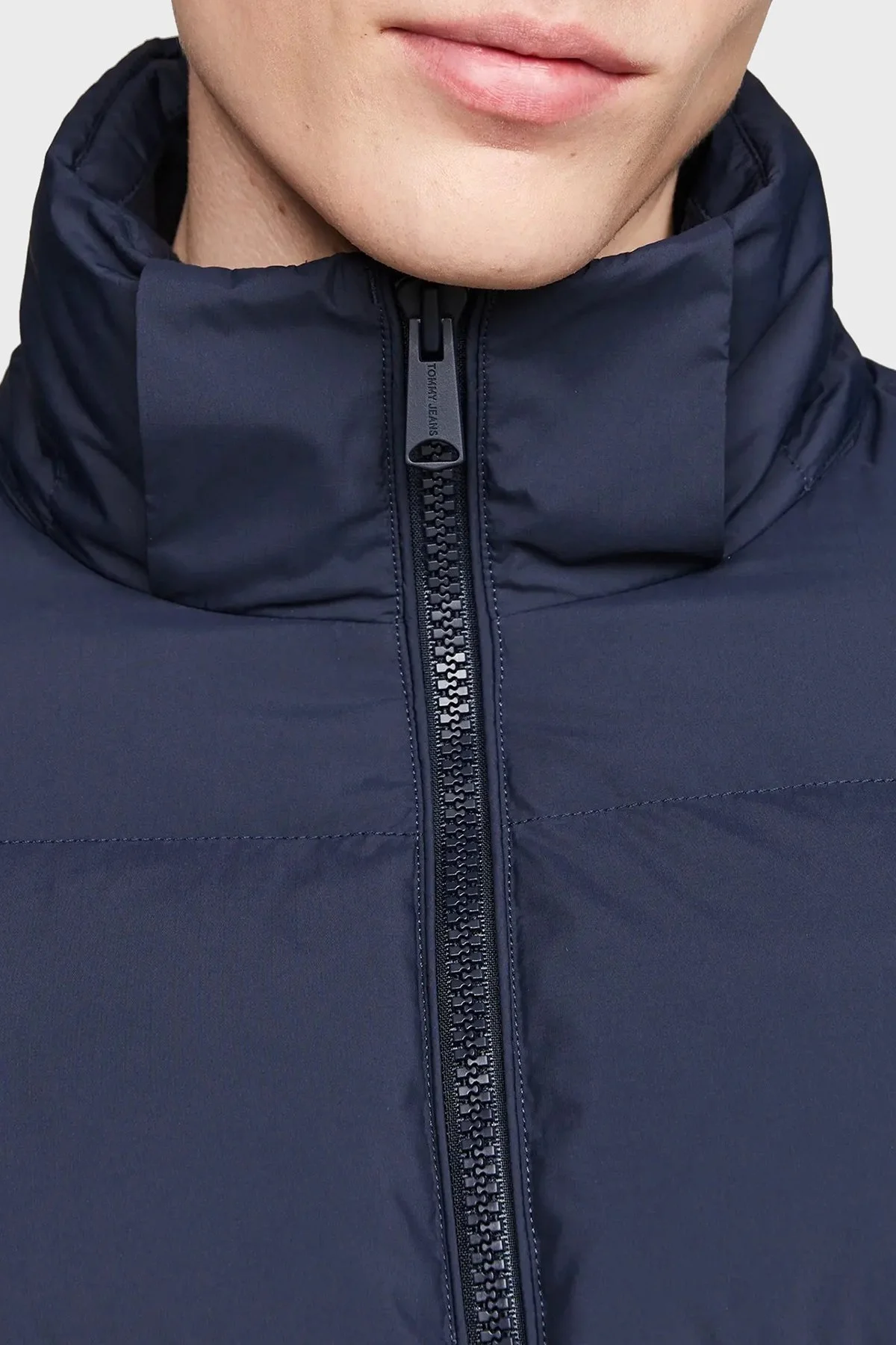 Tommy Jeans Comfort Fit Çıkarılabilir Kapüşonlu Fermuarlı Erkek Mont DM0DM19786 C1G LACİVERT - 4