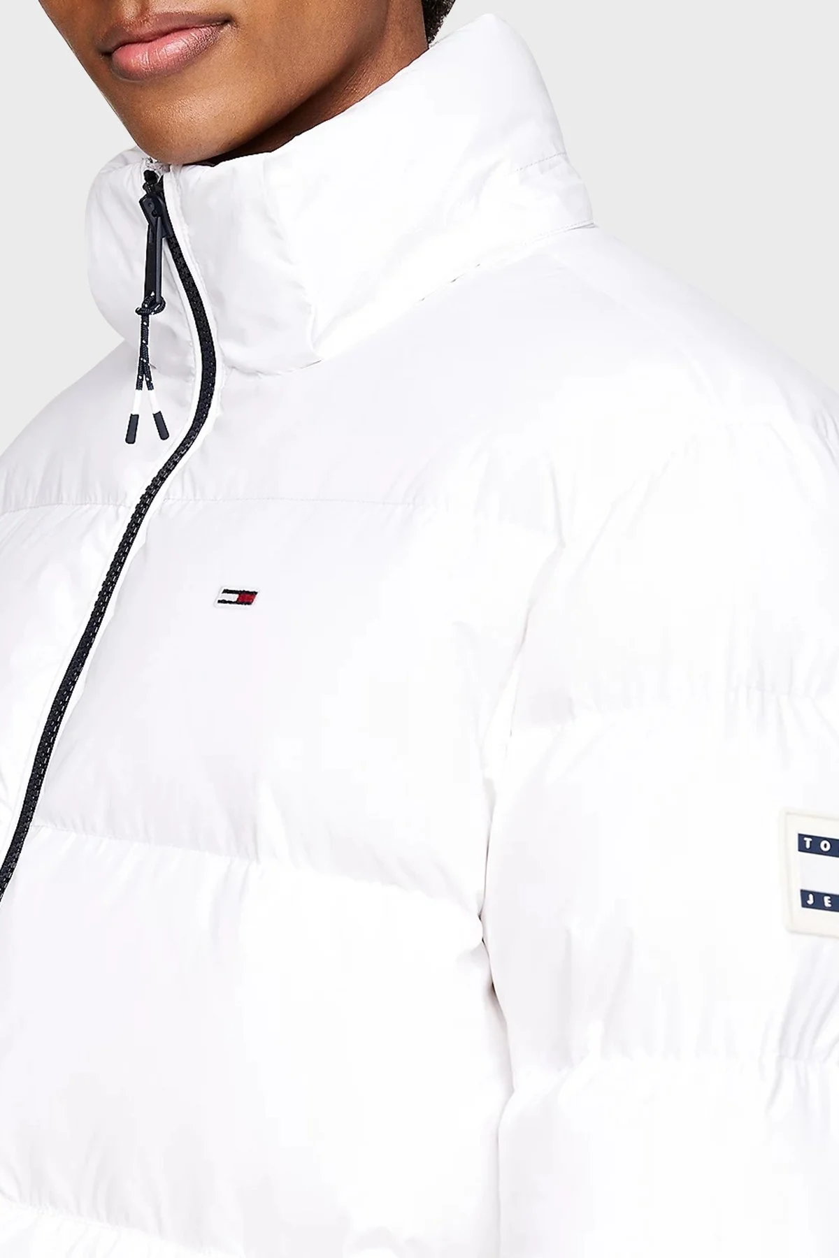 Tommy Jeans Comfort Fit Çıkarılabilir Kapüşonlu Fermuarlı Erkek Mont DM0DM19786 YBR BEYAZ - 4