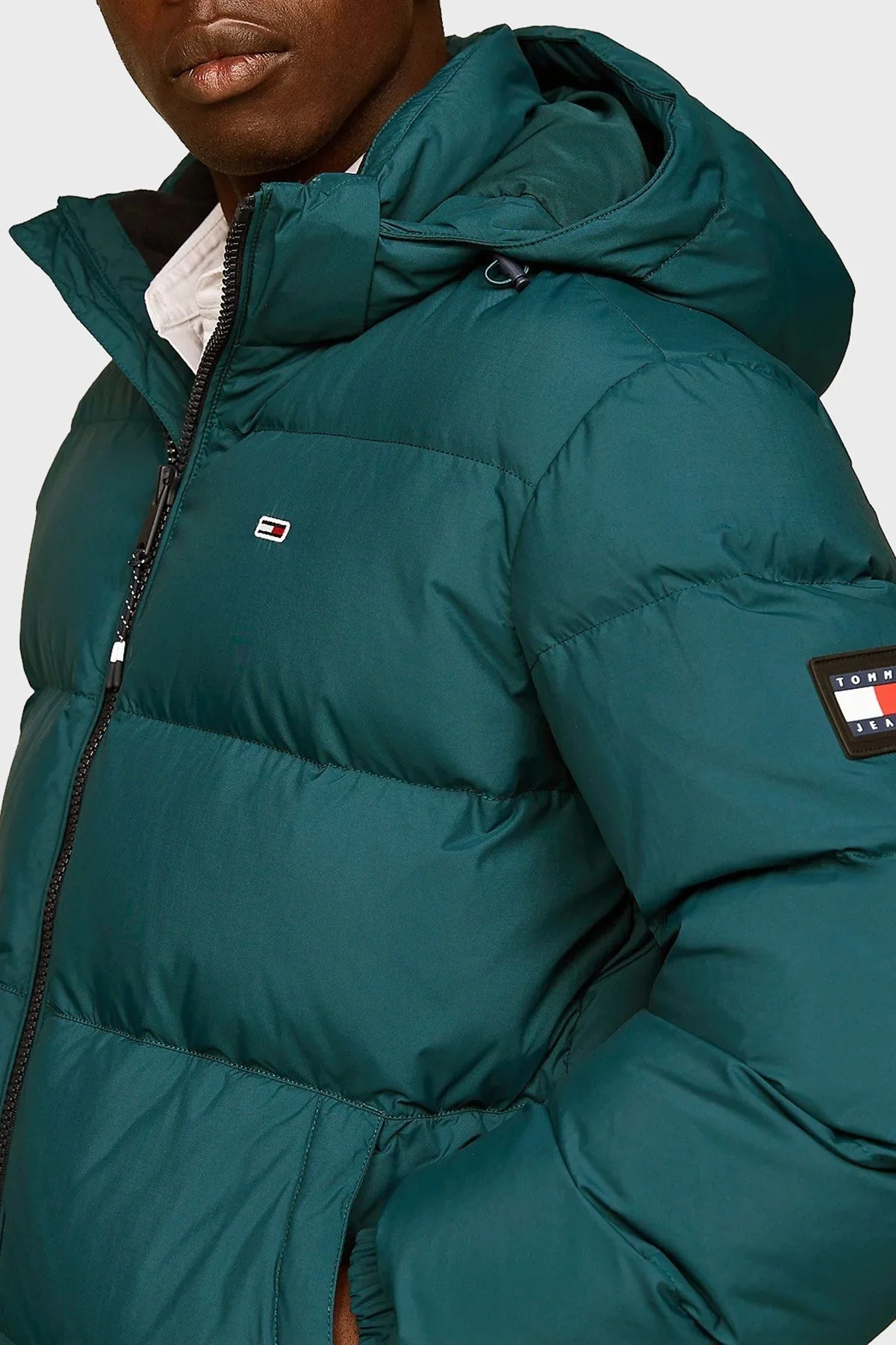 Tommy Jeans Comfort Fit Çıkarılabilir Kapüşonlu Şişme Erkek Mont DM0DM19786 CWG KOYU YEŞİL - 4