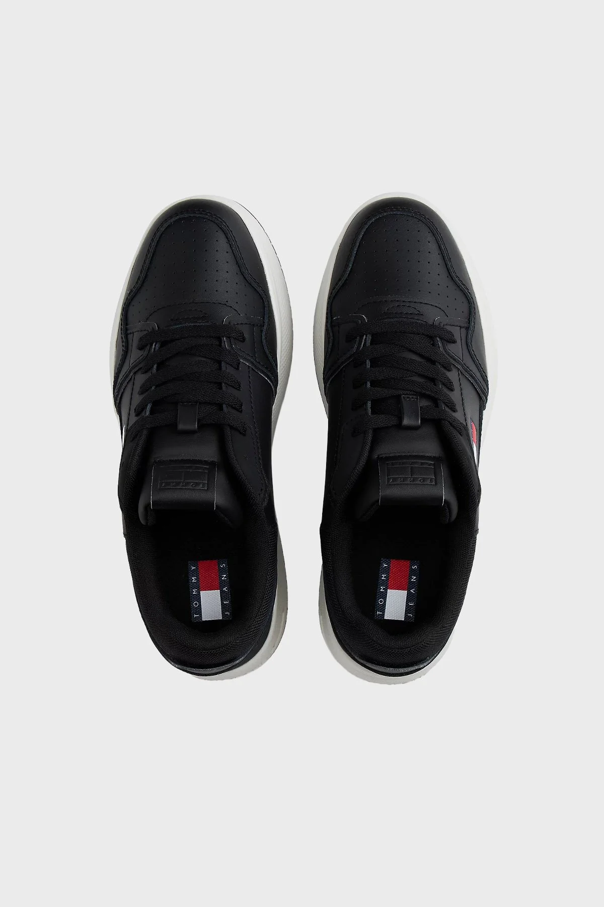 Tommy Jeans Deri Bağcıklı Sneaker Bayan Ayakkabı EN0EN02860 BDS SİYAH - 3