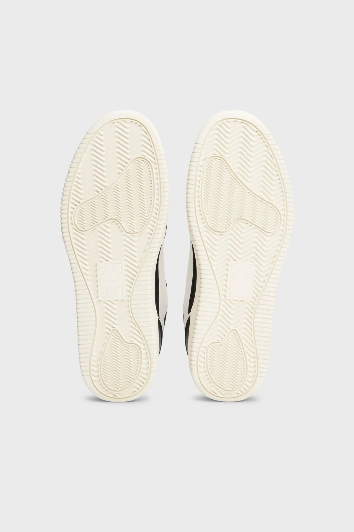 Tommy Jeans Deri Karışımlı Logolu Sneaker Erkek Ayakkabı EM0EM01610 BDS SİYAH - 14