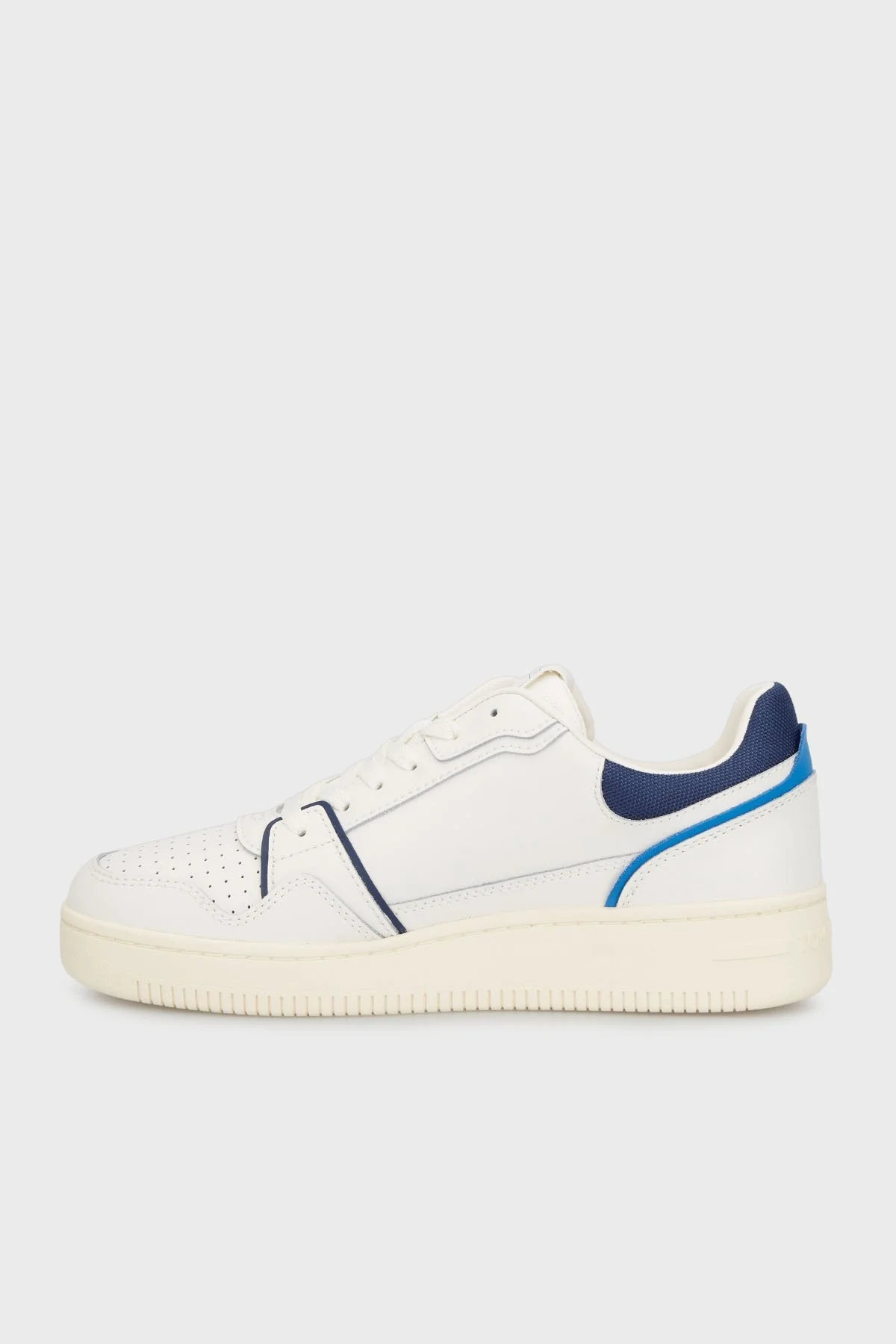 Tommy Jeans Deri Karışımlı Logolu Sneaker Erkek Ayakkabı EM0EM01610 DW4 BEYAZ-LACİVERT - 6