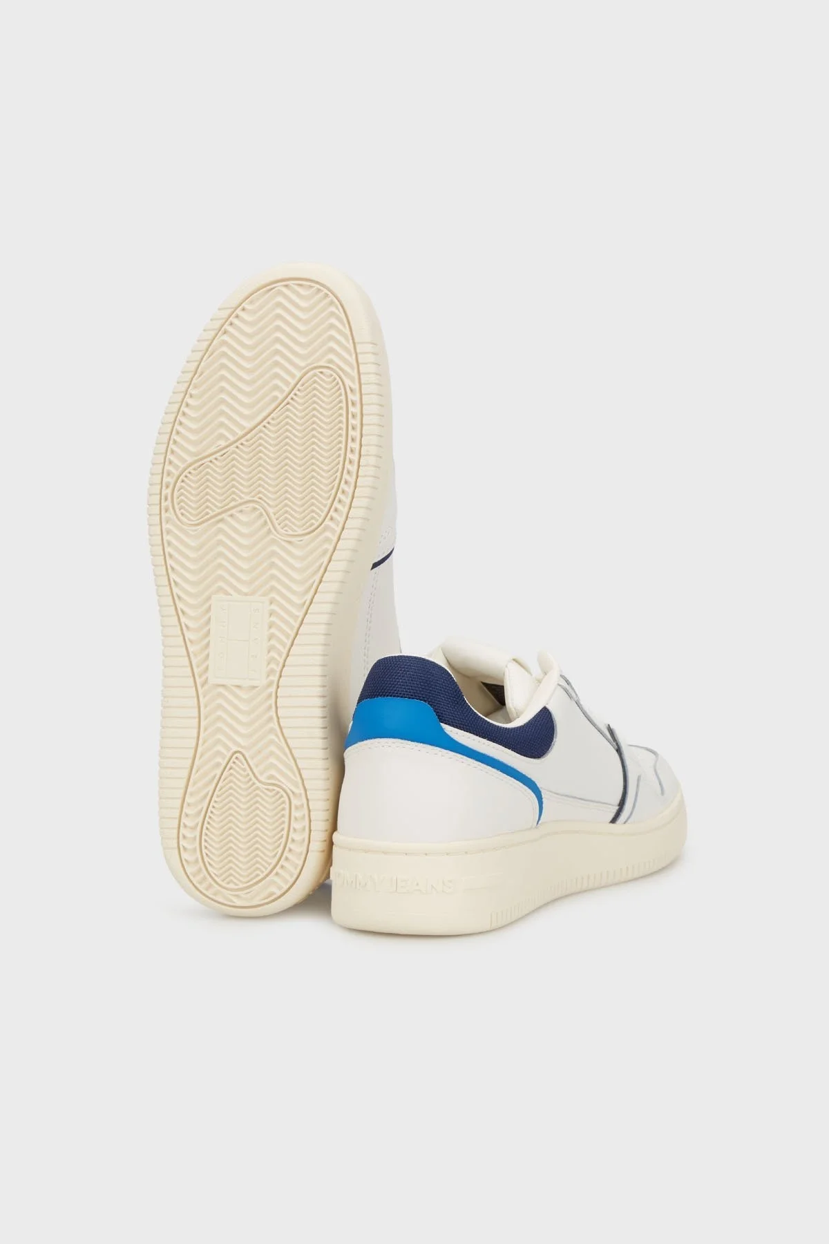 Tommy Jeans Deri Karışımlı Logolu Sneaker Erkek Ayakkabı EM0EM01610 DW4 BEYAZ-LACİVERT - 8