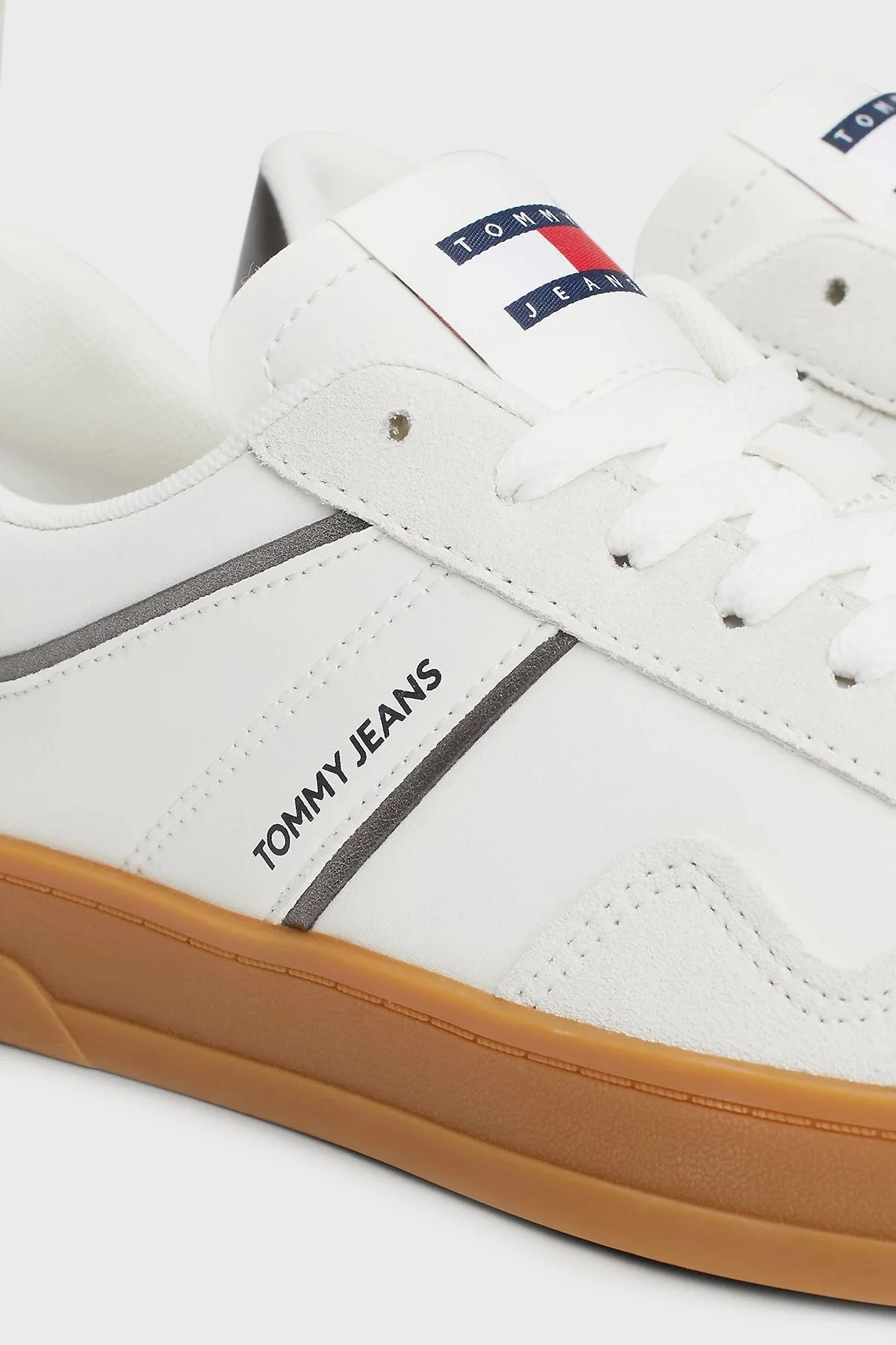 Tommy Jeans Deri Logolu Sneaker Bayan Ayakkabı EN0EN02612 TRH BEYAZ-GÜMÜŞ - 9