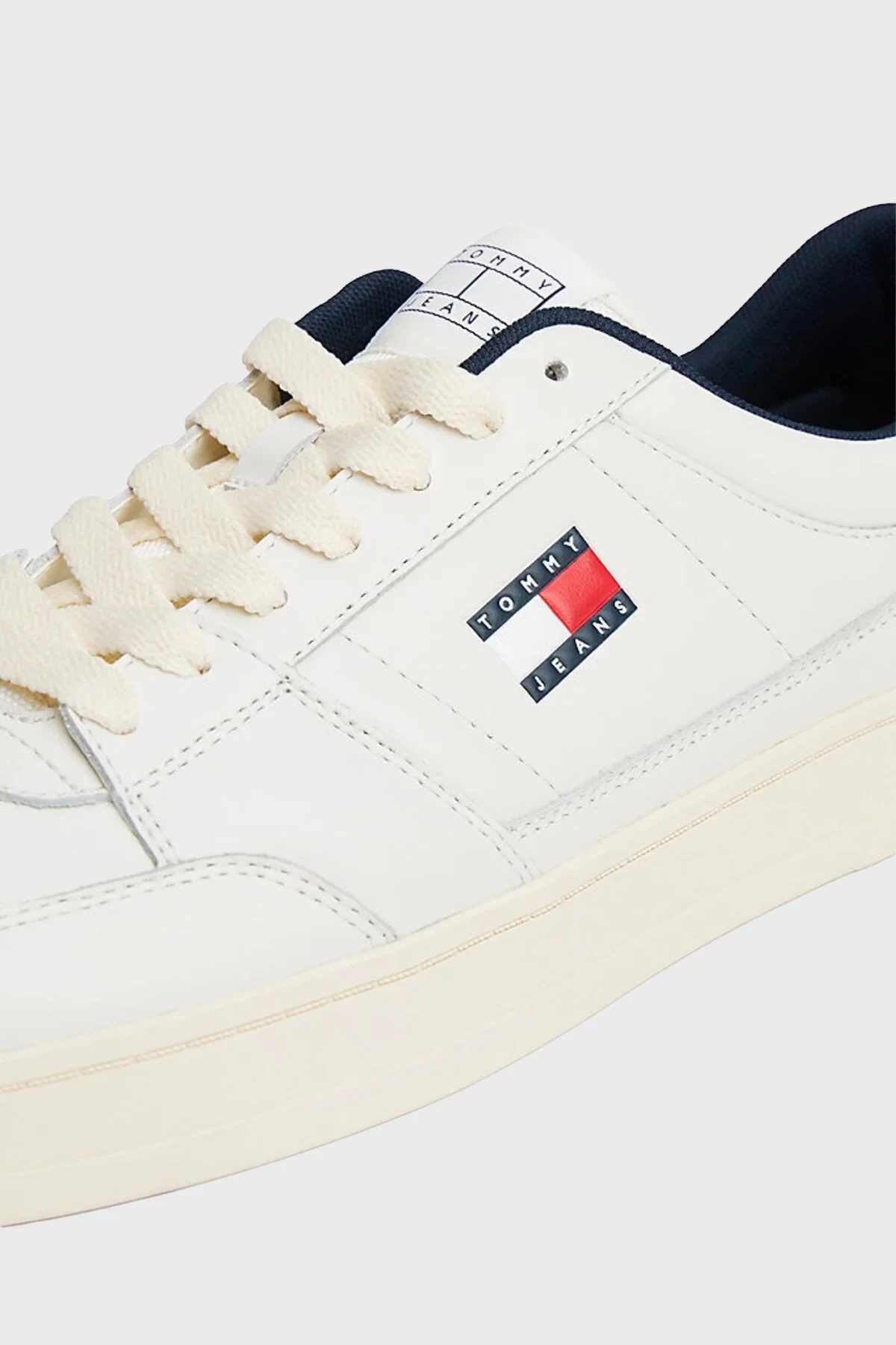 Tommy Jeans Deri Logolu Sneaker Erkek Ayakkabı EM0EM01574 0LG BEYAZ-LACİVERT - 5
