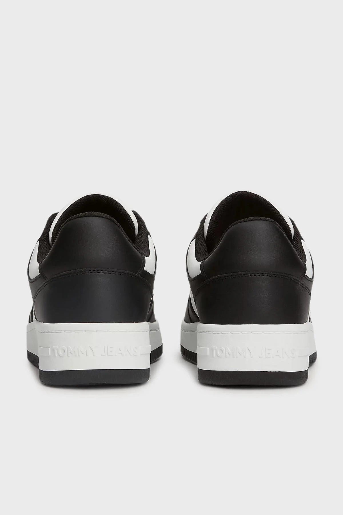 Tommy Jeans Deri Sneaker Erkek Ayakkabı EM0EM01378 BDS SİYAH - 3