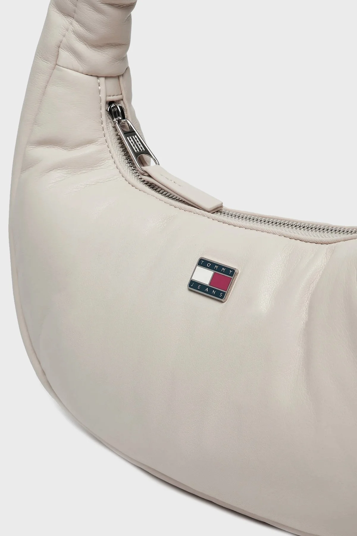 Tommy Jeans Dolgulu Omuz Askılı Bayan Çanta AW0AW16977 ACG BEJ - 9