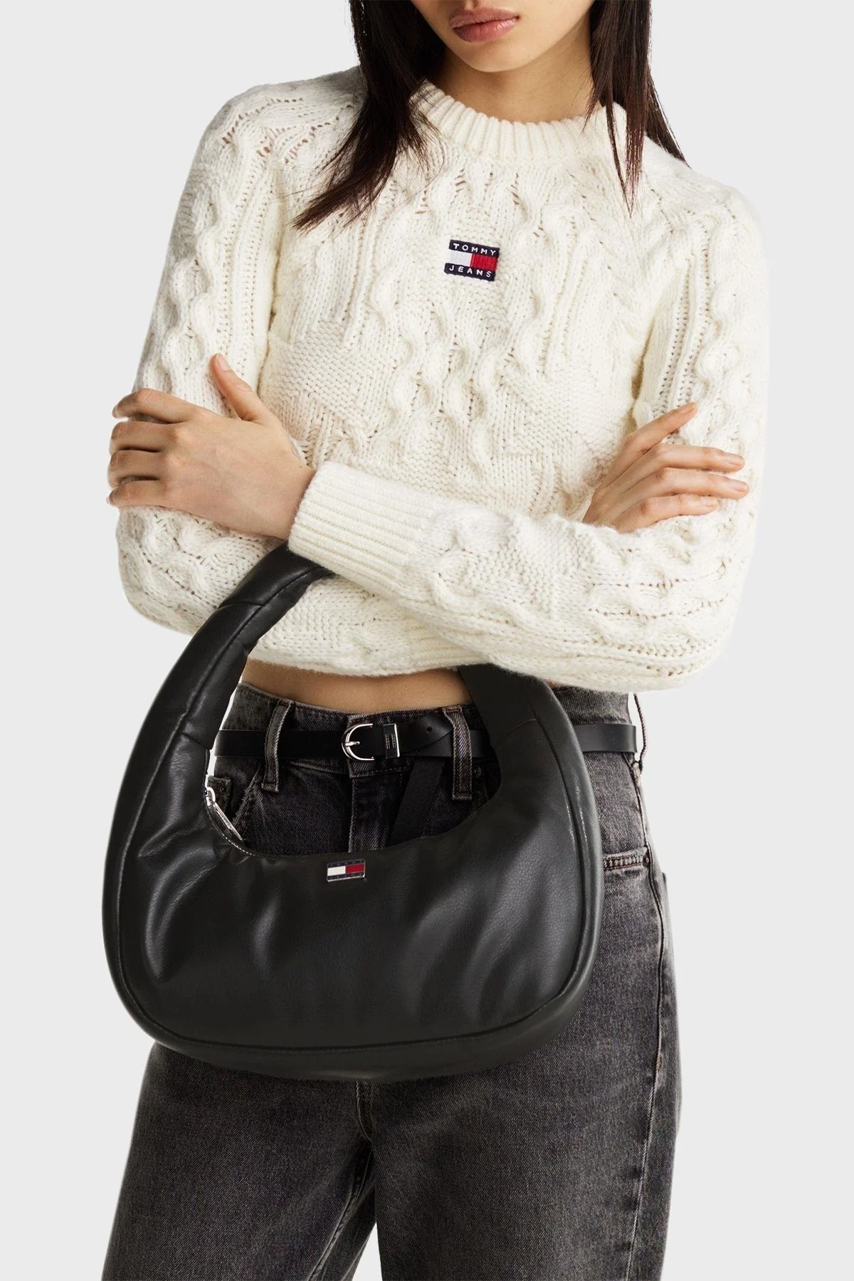 Tommy Jeans Dolgulu Omuz Askılı Bayan Çanta AW0AW16977 BDS SİYAH - 8