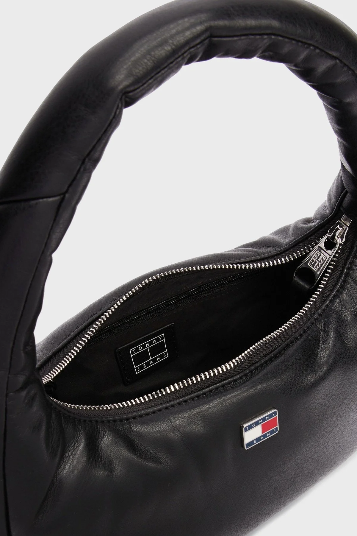 Tommy Jeans Dolgulu Omuz Askılı Bayan Çanta AW0AW16977 BDS SİYAH - 12