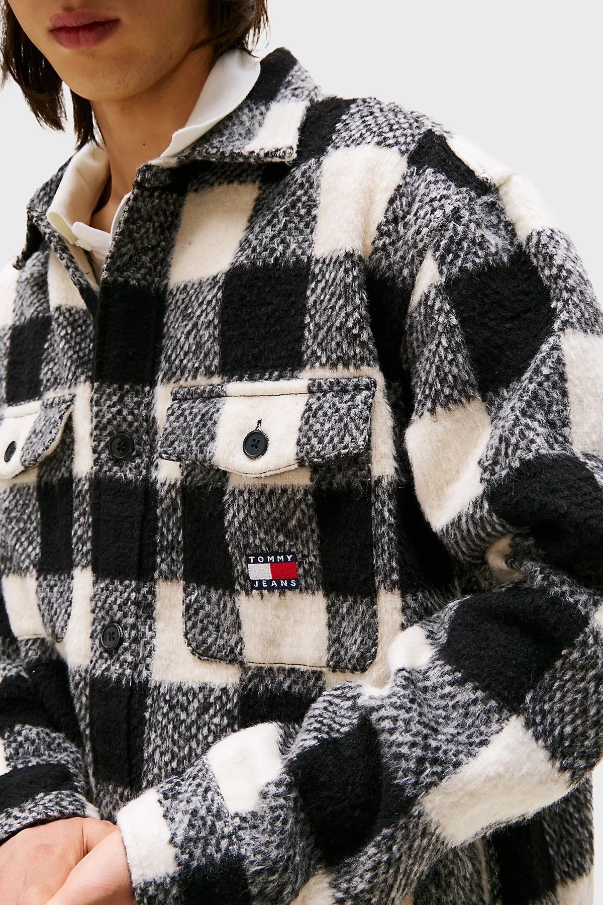 Tommy Jeans Ekoseli Oversize Fit Klasik Yaka Düğmeli Erkek Gömlek DM0DM22013 BDS SİYAH - 4