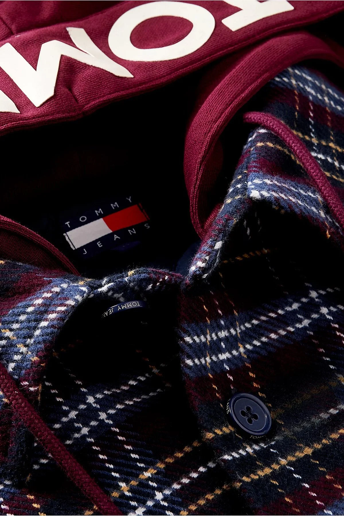 Tommy Jeans Ekoseli Pamuklu Regular Fit Kapüşonlu Erkek Gömlek DM0DM23521 0QM Bordo - 6