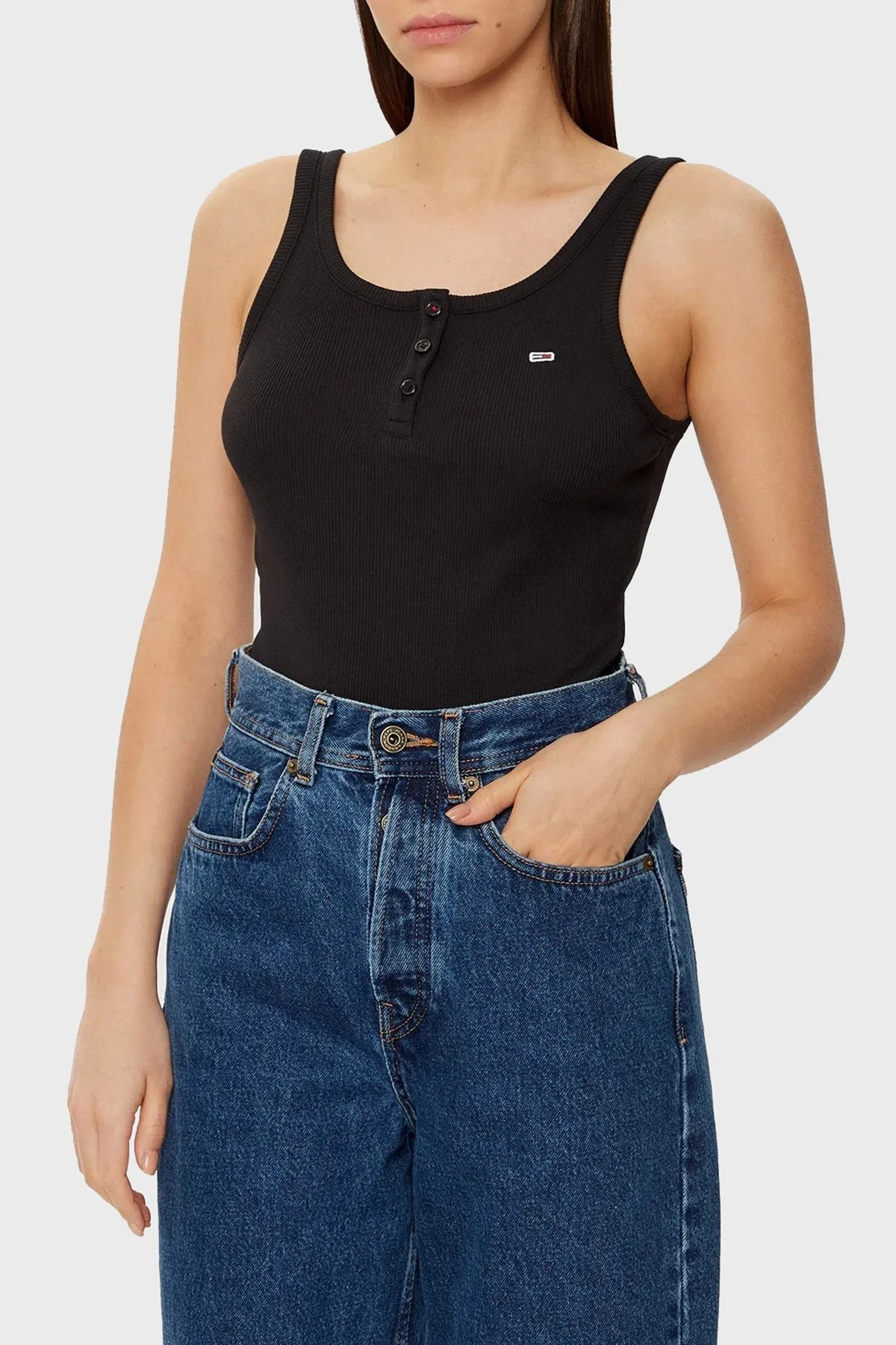 Tommy Jeans Fitilli % 100 Pamuk Slim Fit Kolsuz Yuvarlak Yaka Bayan Top DW0DW19492 BDS SİYAH - 6