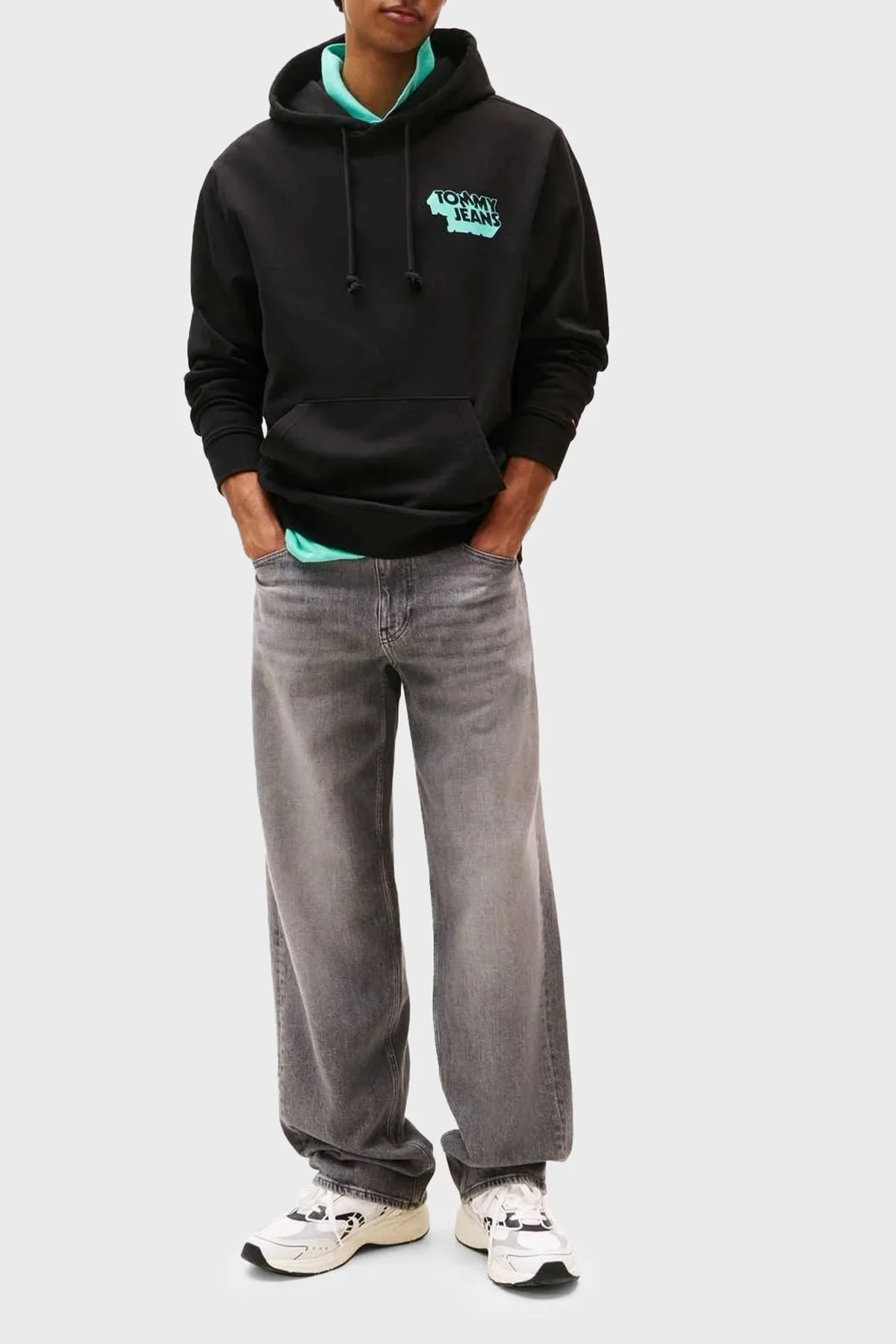 Tommy Jeans Grafik Logo Baskılı Pamuklu Regular Fit Kapüşonlu Erkek Sweat DM0DM21625 BDS SİYAH - 1