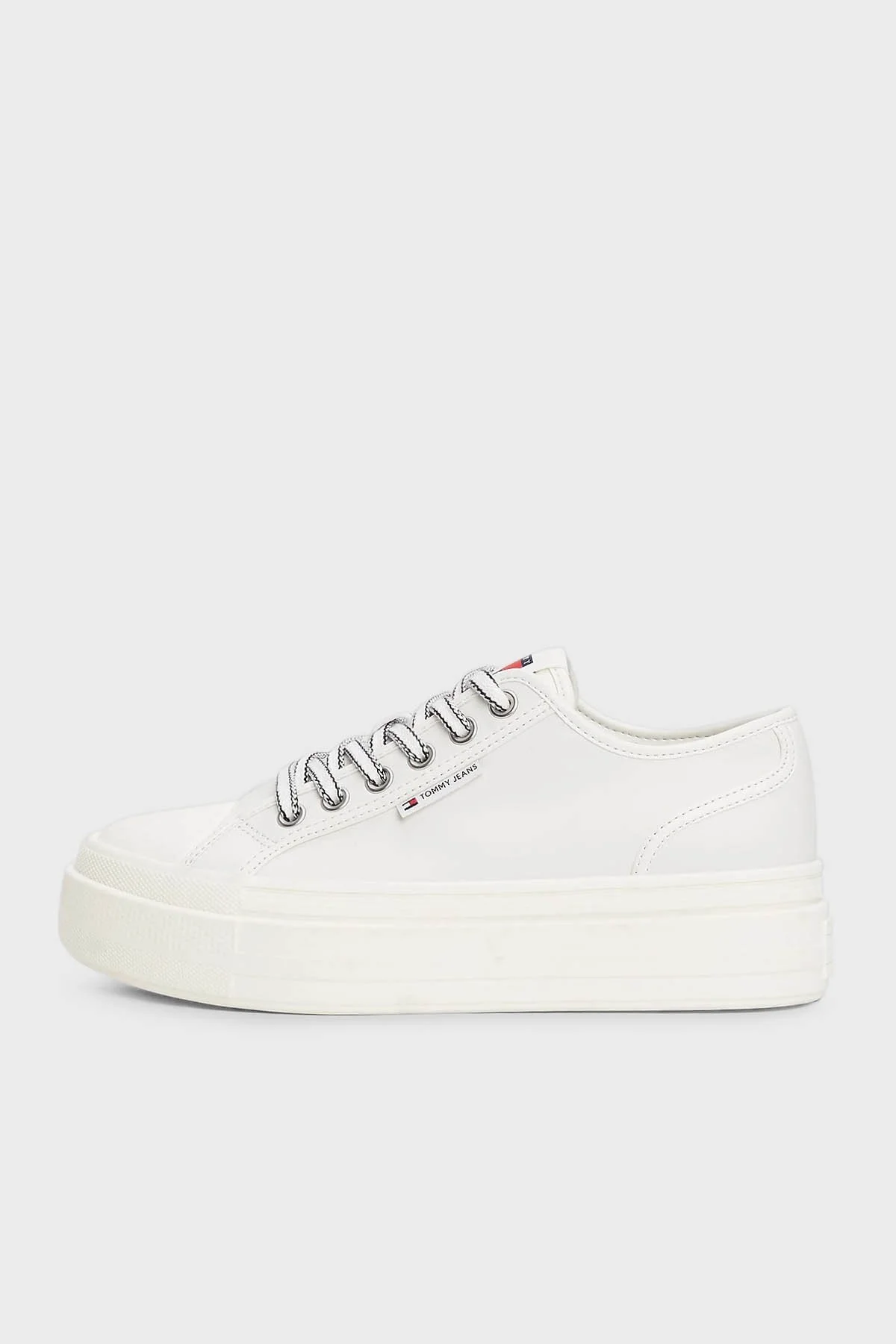 Tommy Jeans Hakiki Deri Kalın Tabanlı Sneaker Bayan Ayakkabı EN0EN02714 YBL BEYAZ - 2