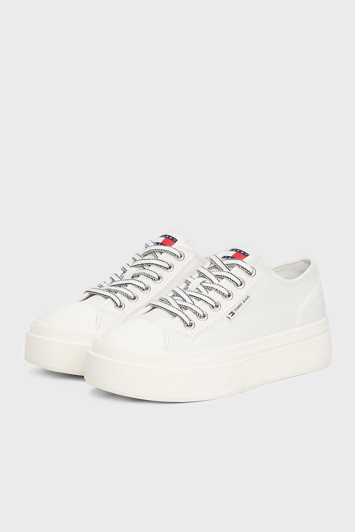 Tommy Jeans Hakiki Deri Kalın Tabanlı Sneaker Bayan Ayakkabı EN0EN02714 YBL BEYAZ - 3