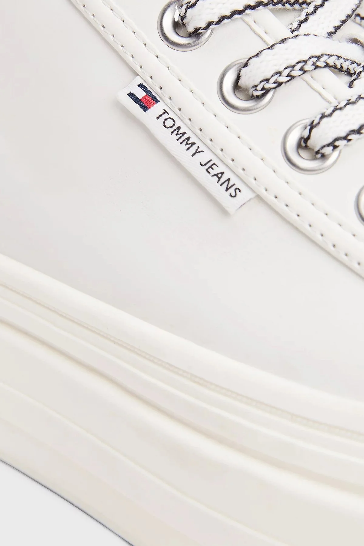 Tommy Jeans Hakiki Deri Kalın Tabanlı Sneaker Bayan Ayakkabı EN0EN02714 YBL BEYAZ - 6