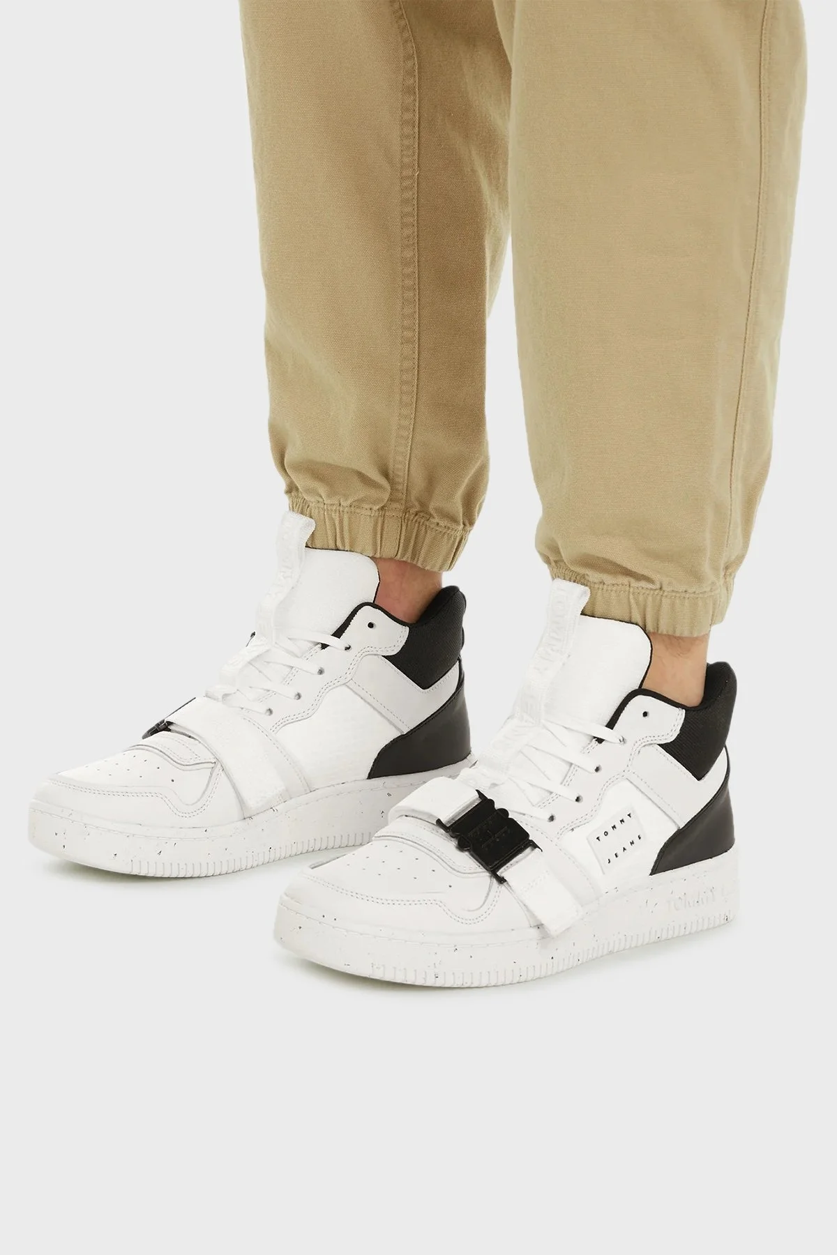 Tommy Jeans Hakiki Deri Logo Detaylı Kayışlı Bağlamalı Sneaker Erkek Ayakkabı EM0EM01288 TCR EKRU - 2