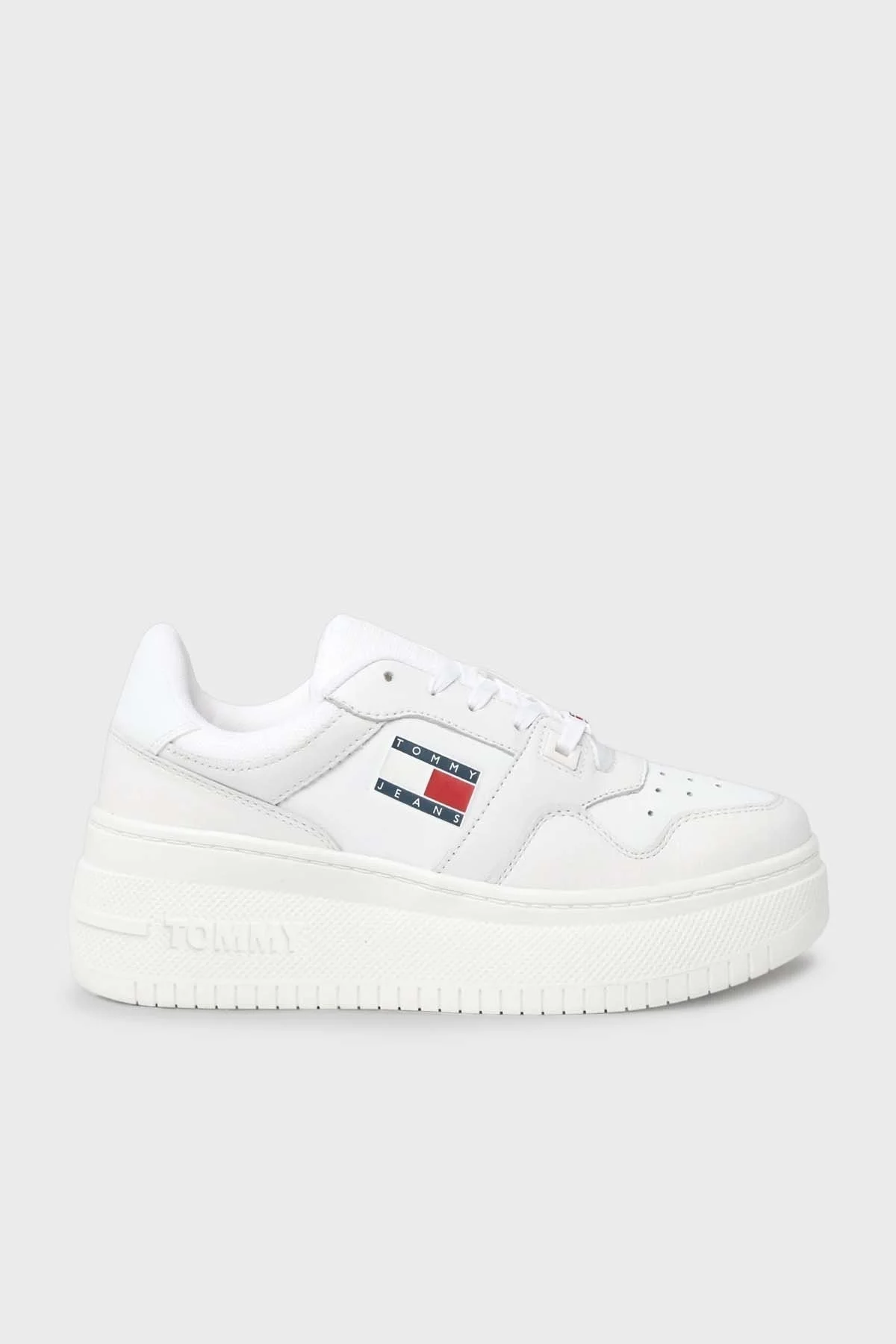 Tommy Jeans Hakiki Deri Logolu Sneaker Bayan Ayakkabı EN0EN02536 0K4 BEYAZ - 1