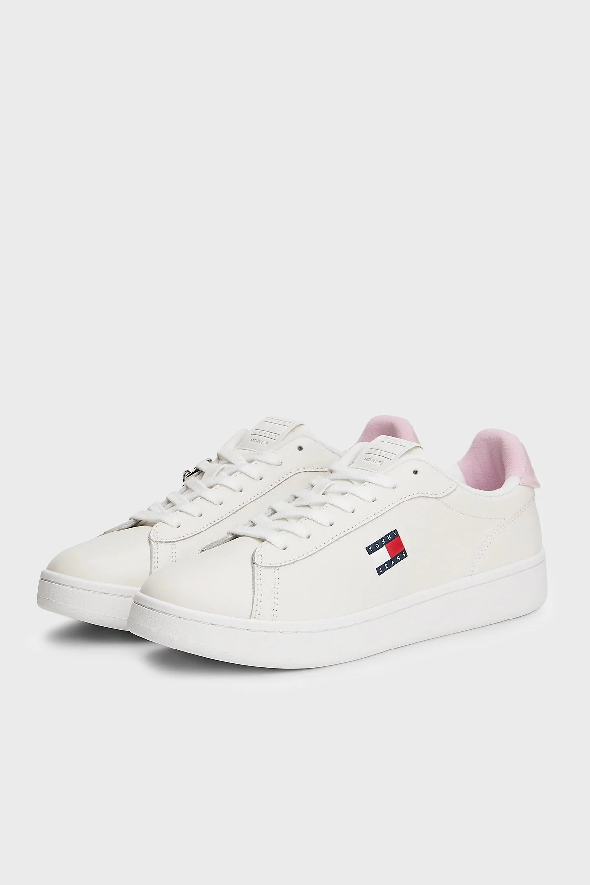 Tommy Jeans Hakiki Deri Logolu Sneaker Bayan Ayakkabı EN0EN03024 YBL BEYAZ - 3