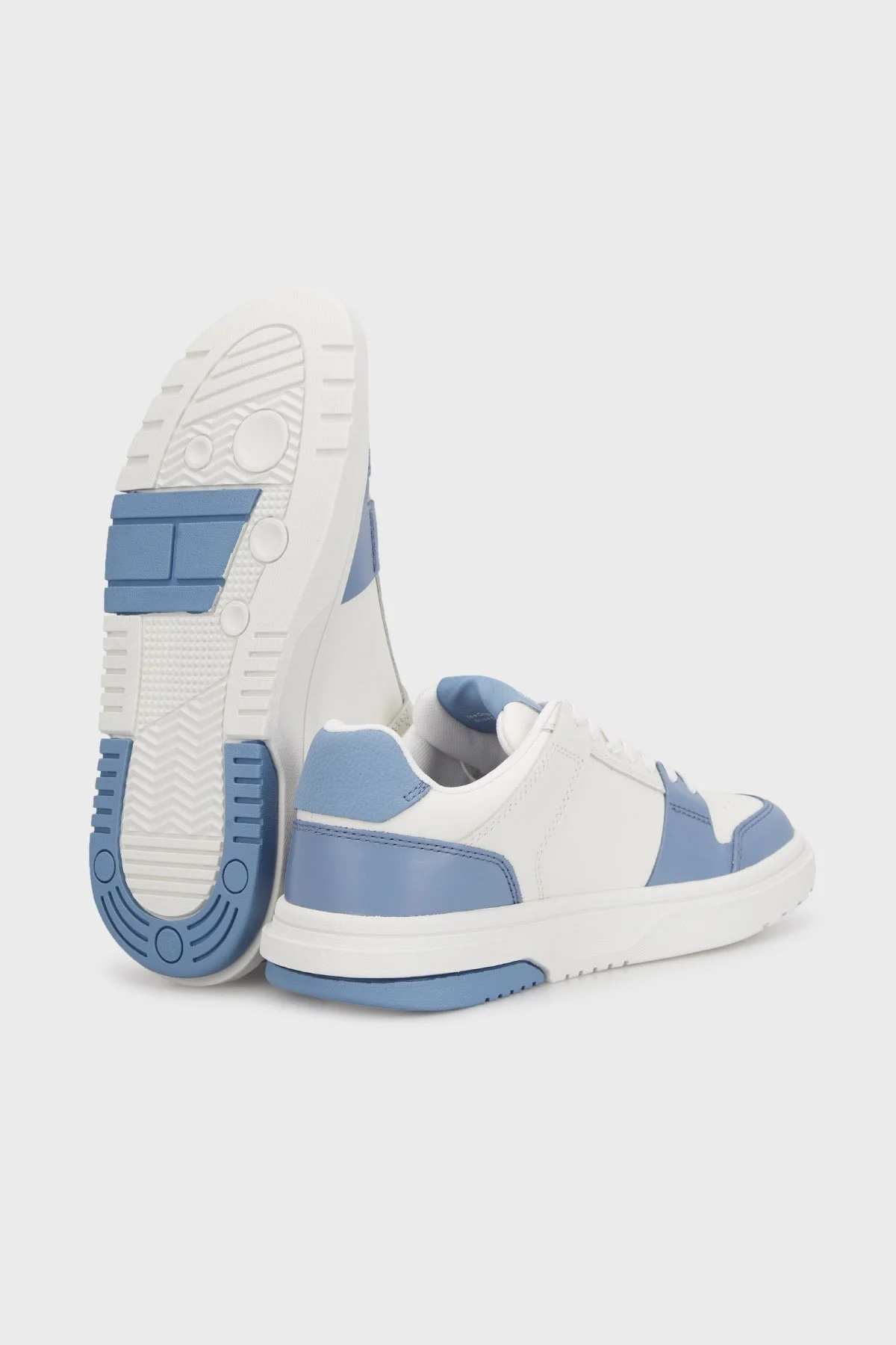 Tommy Jeans Hakiki Deri Sneaker Bayan Ayakkabı EN0EN02783 C33 BEYAZ-MAVİ - 4