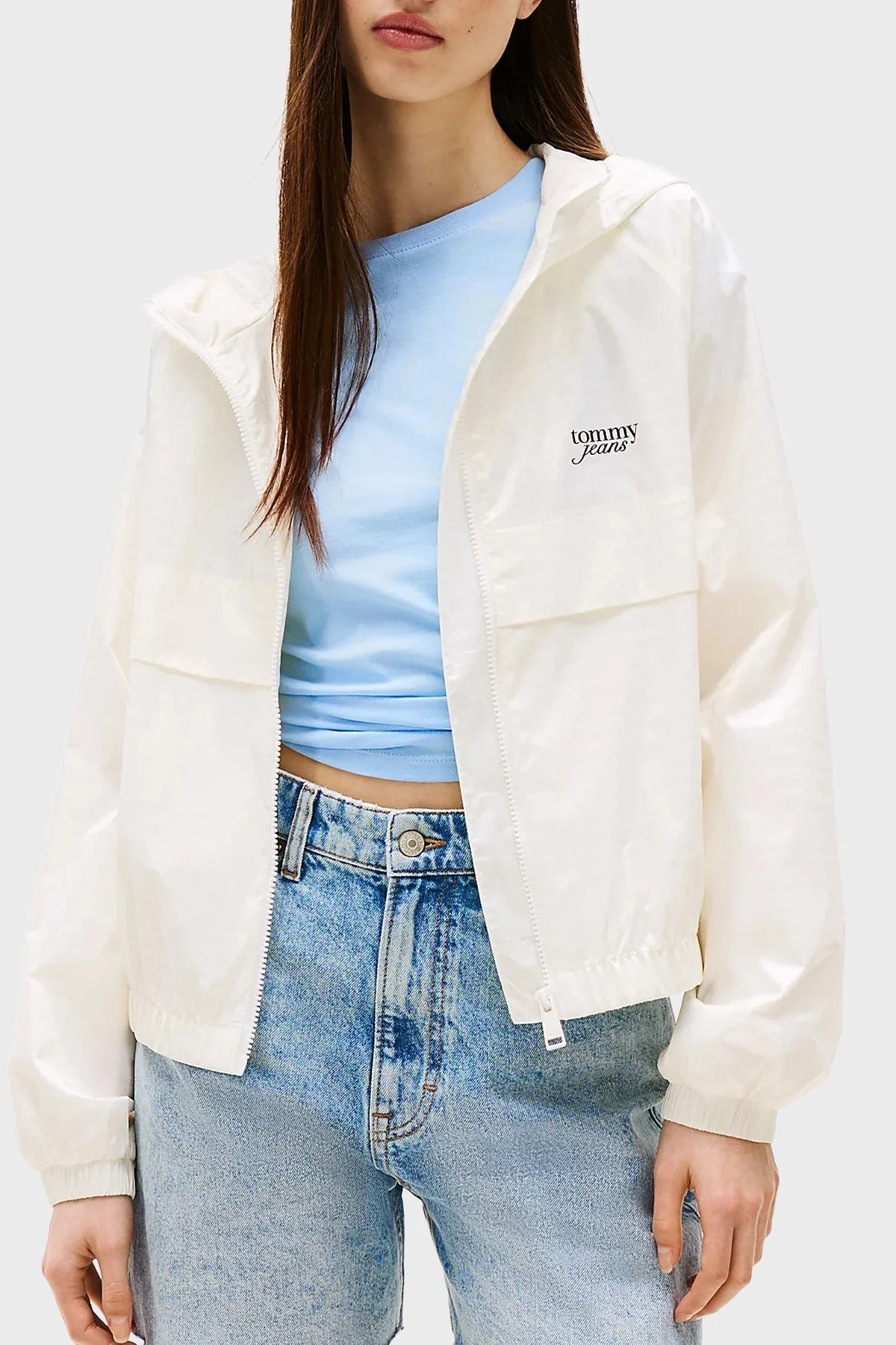 Tommy Jeans Jakarlı Regular Fit Kapüşonlu Su İtici Bayan Ceket DW0DW20952 YBL BEYAZ - 1