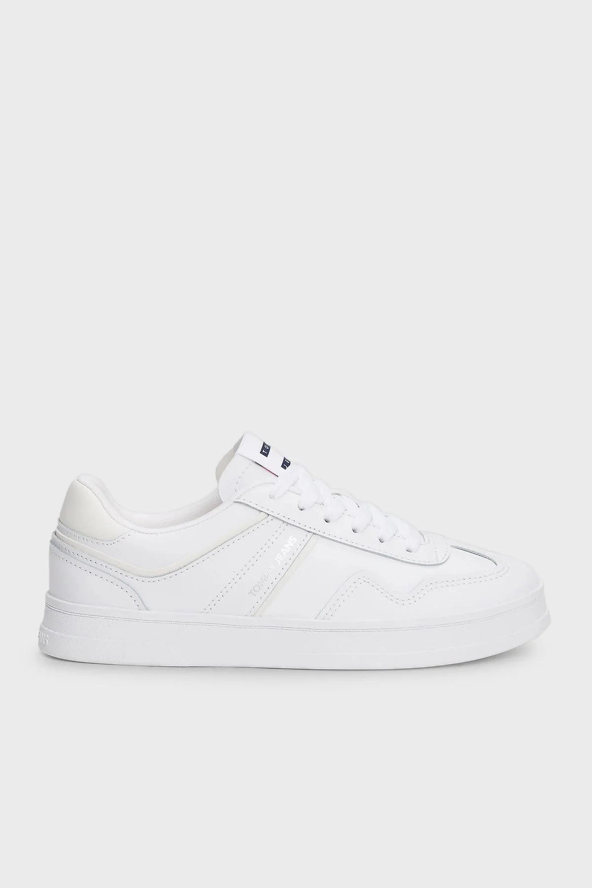 Tommy Jeans Kabartmalı Logolu Deri Karışımlı Sneaker Bayan Ayakkabı EN0EN02794 YBS BEYAZ - 1