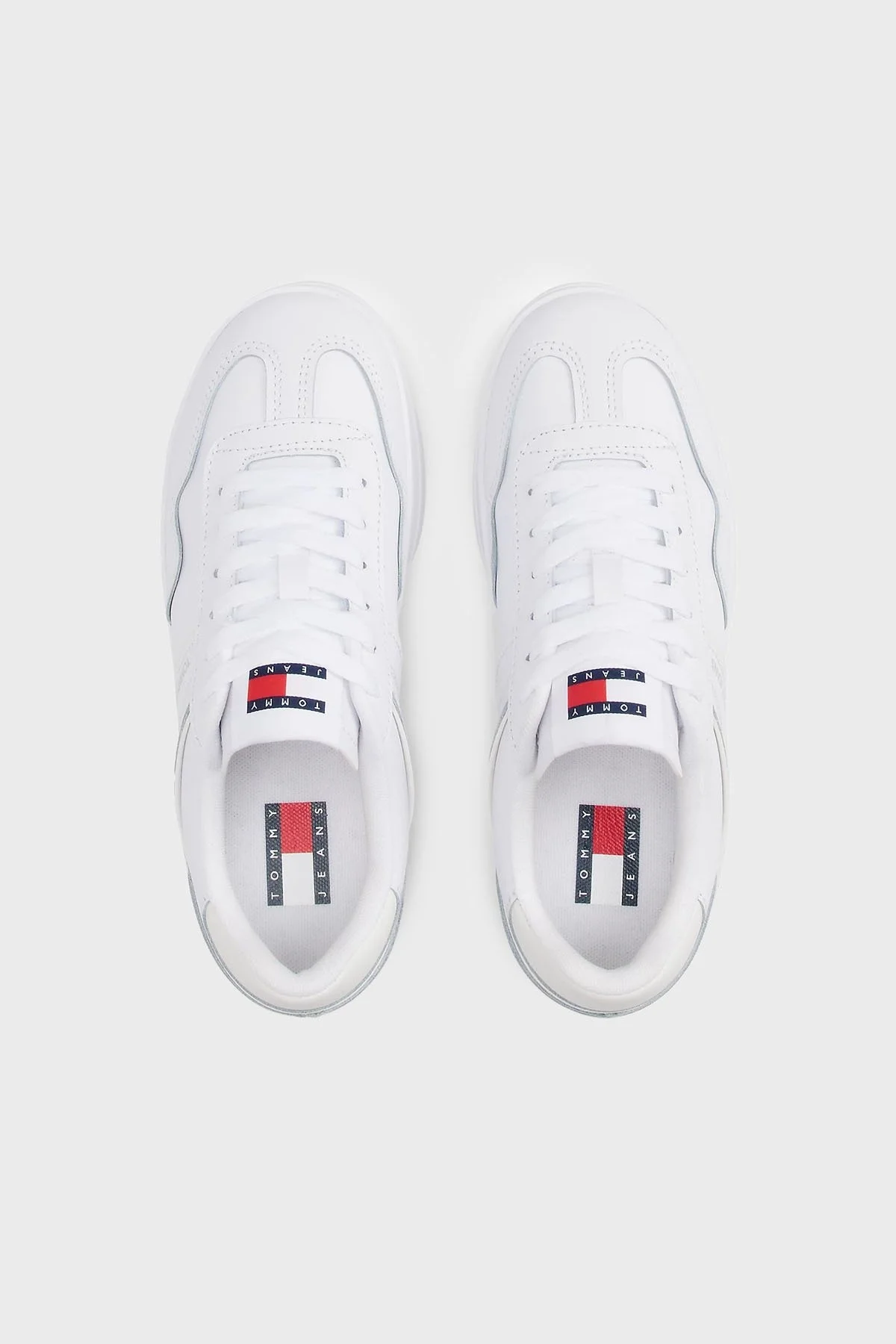 Tommy Jeans Kabartmalı Logolu Deri Karışımlı Sneaker Bayan Ayakkabı EN0EN02794 YBS BEYAZ - 4