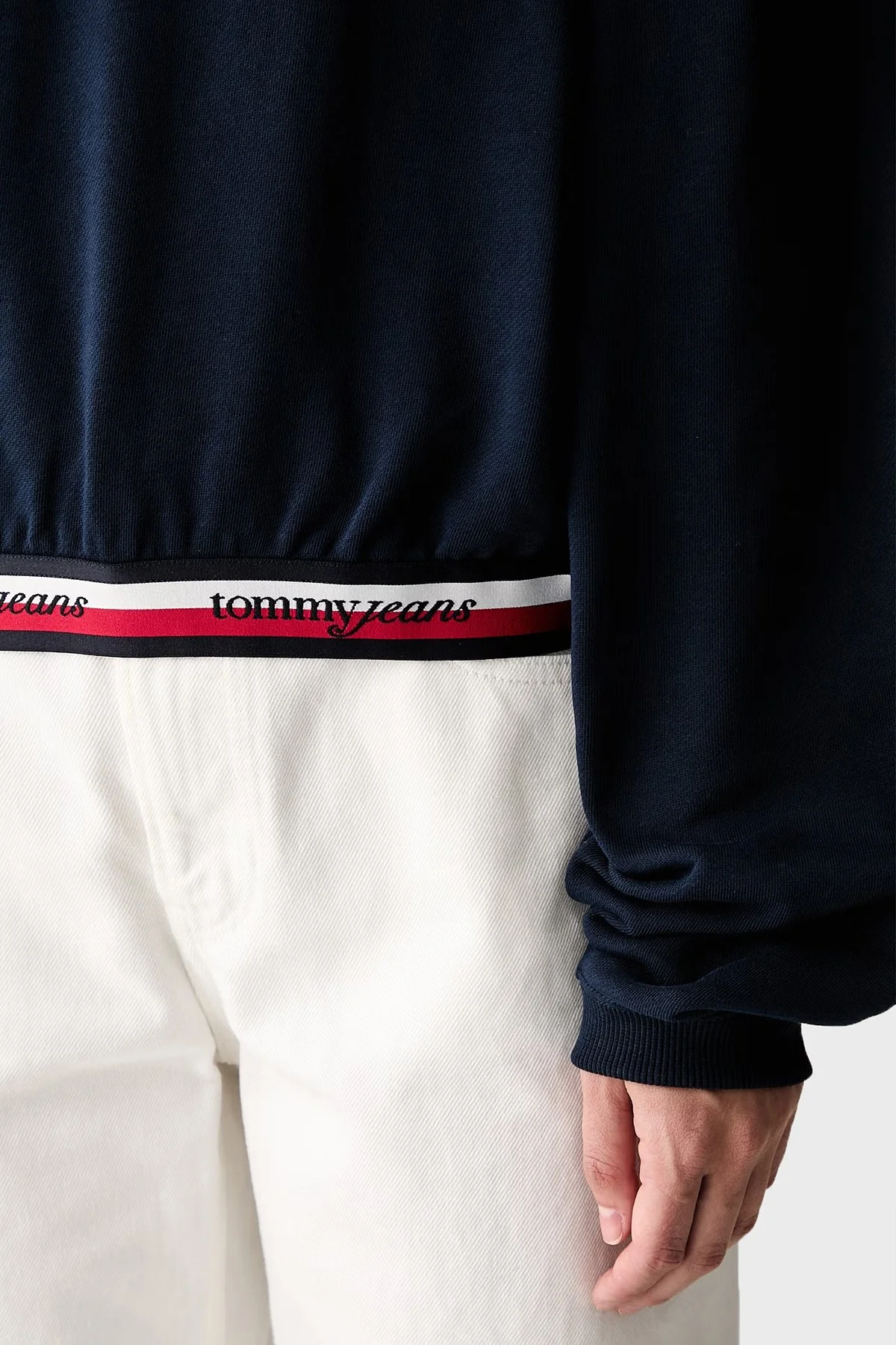 Tommy Jeans %100 Pamuk Logolu Oversize Fit Kadın Sweat DW0DW23144 C1G Lacivert - 5