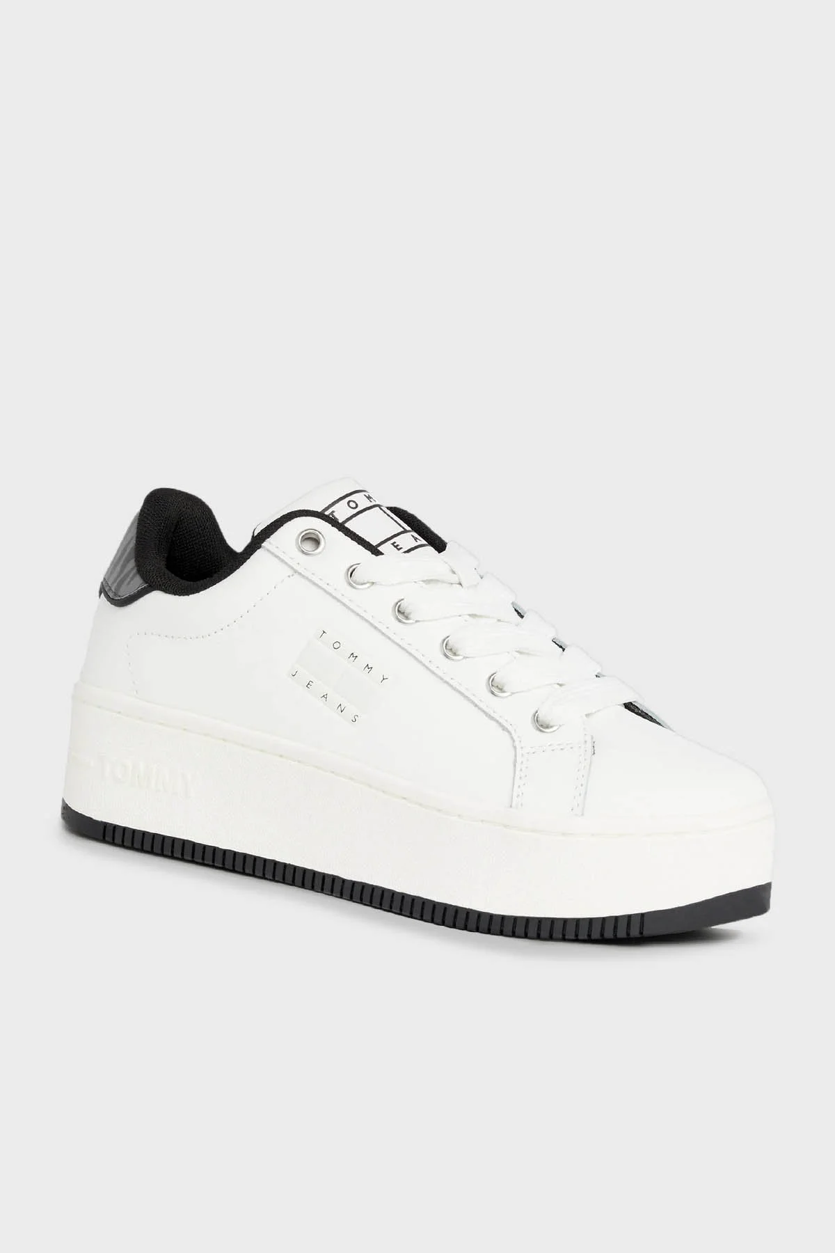 Tommy Jeans Kalın Taban Deri Sneaker Bayan Ayakkabı EN0EN02537 YBL BEYAZ - 3
