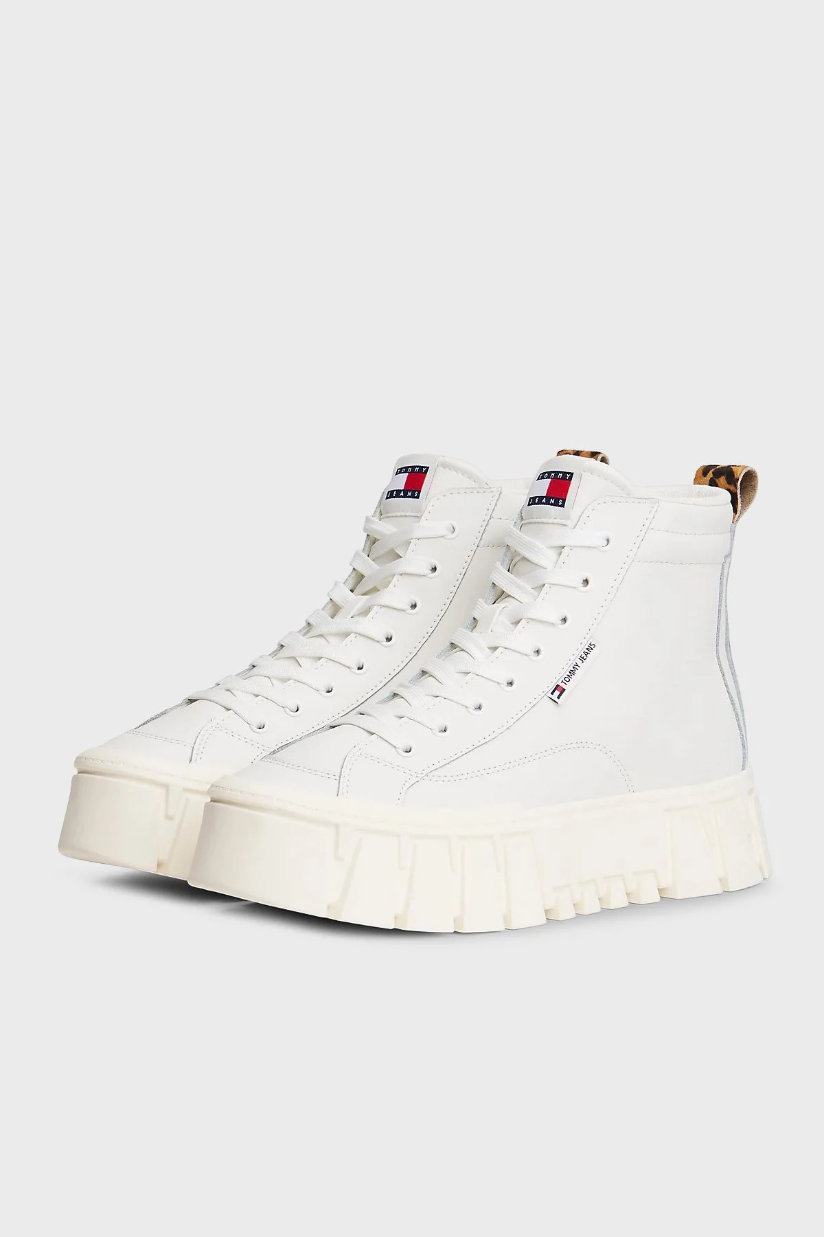 Tommy Jeans Kalın Tabanlı Leopar Detaylı Sneaker Bayan Ayakkabı EN0EN02858 YBL BEYAZ - 3