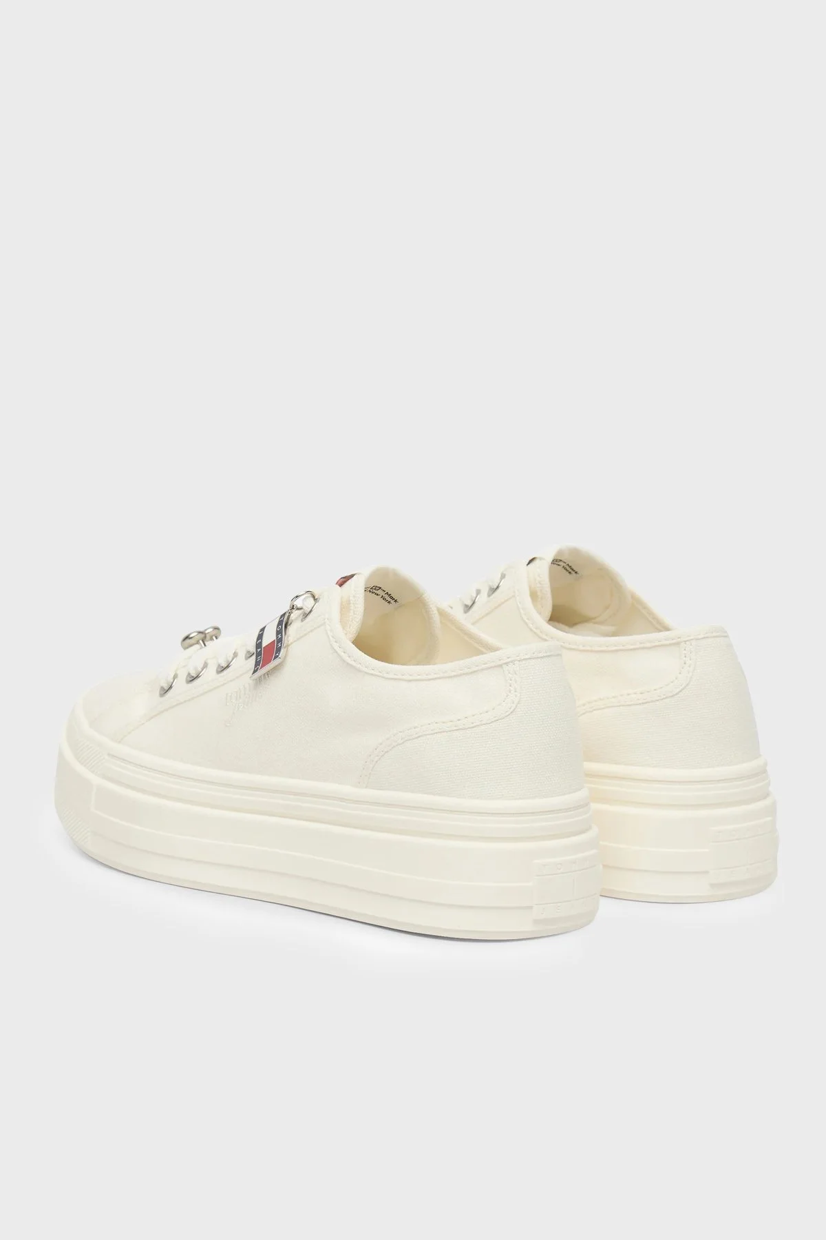 Tommy Jeans Kanvas Platformlu Süslemeli Sneaker Kadın Ayakkabı EN0EN02959 YBL BEYAZ - 4