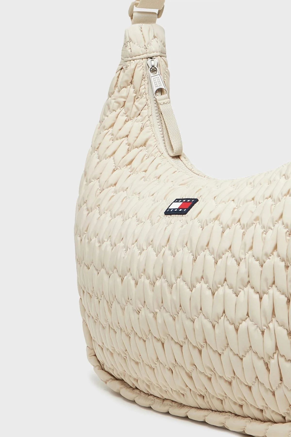 Tommy Jeans Kapitoneli Ayarlanabilir Askılı Bayan Çanta AW0AW17929 ACG BEJ - 3