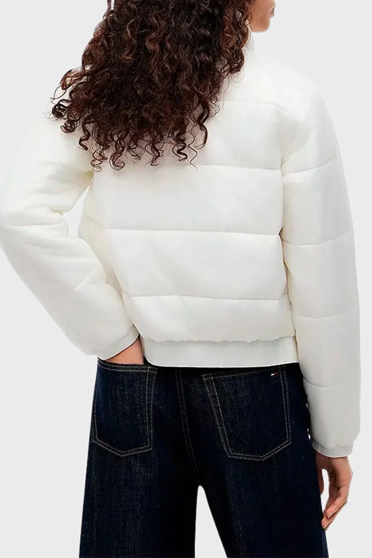 Tommy Jeans Kapitoneli Regular Fit Dik Yaka Kadın Mont DW0DW23487 YBL Beyaz - 3