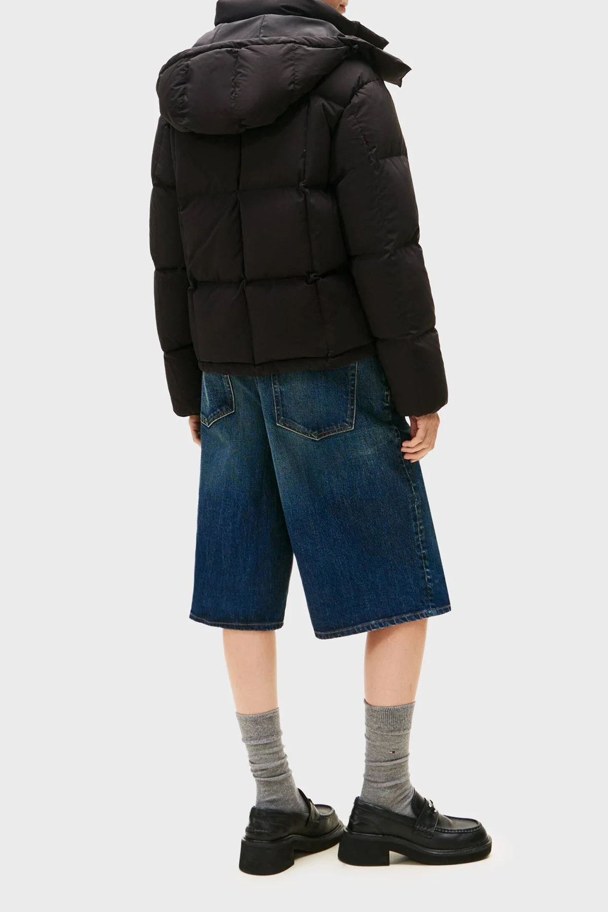 Tommy Jeans Kapitoneli Relaxed Fit Çıkarılabilir Kapüşonlu Şişme Bayan Mont DW0DW21623 BDS SİYAH - 3