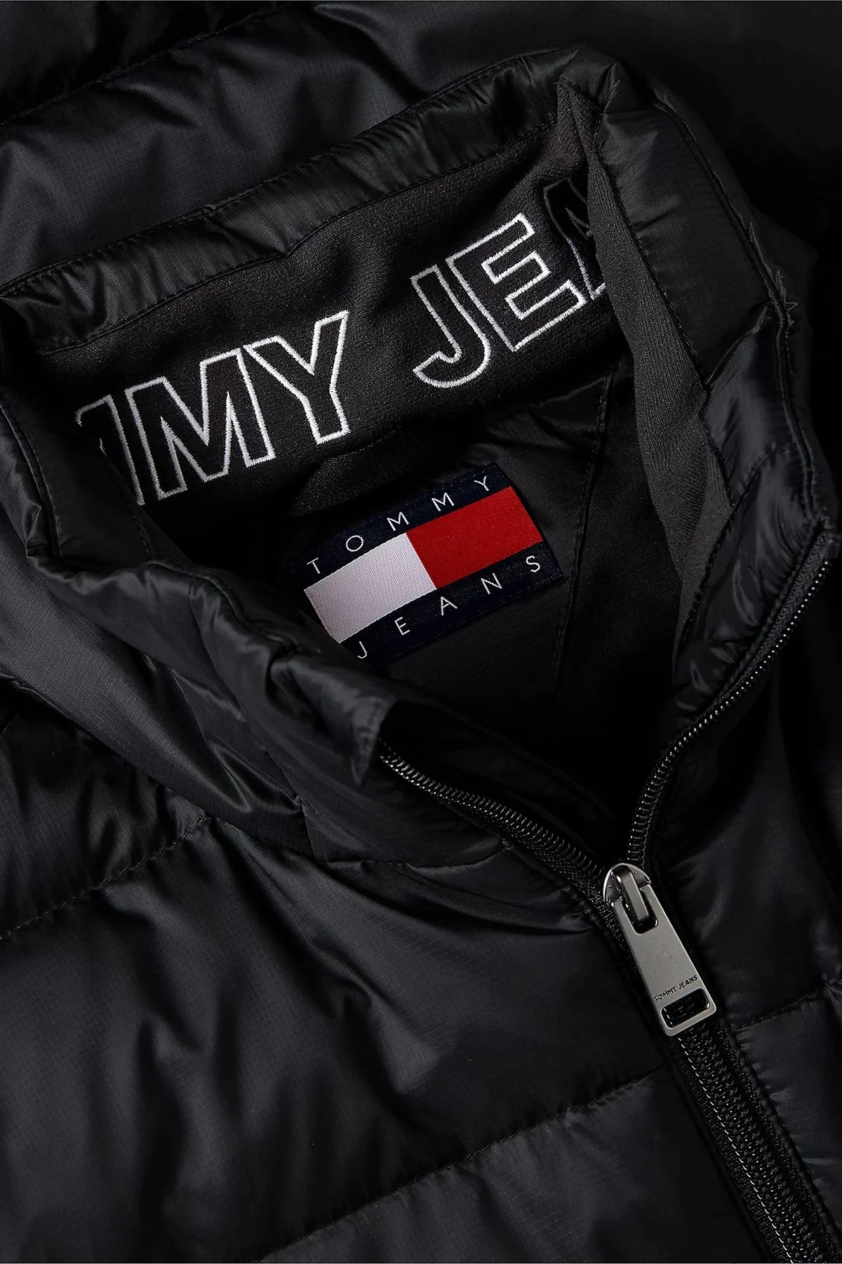 Tommy Jeans Kapitoneli Relaxed Fit Dik Yaka Erkek Mont DM0DM23231 BDS Siyah - 7