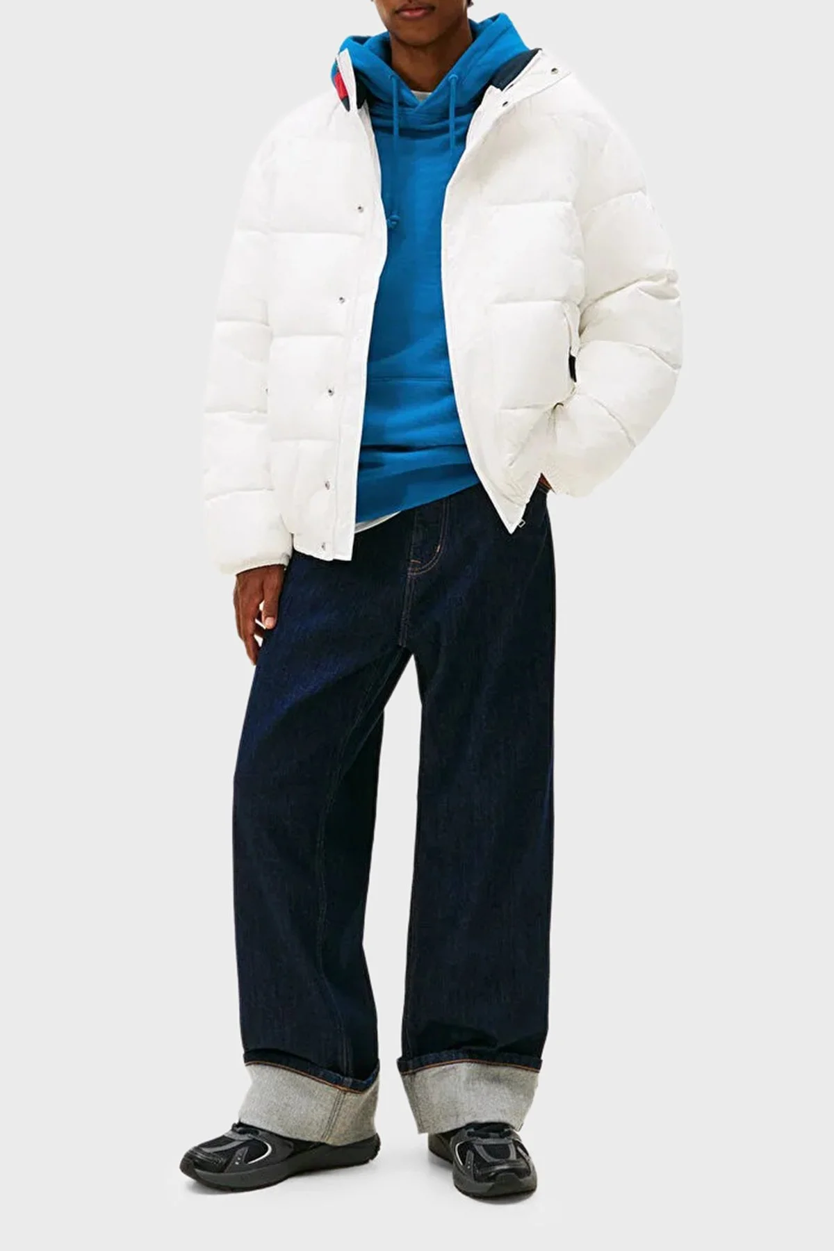 Tommy Jeans Kapitoneli Relaxed Fit Su İtici Dik Yaka Şişme Erkek Mont DM0DM22041 YBL BEYAZ - 4