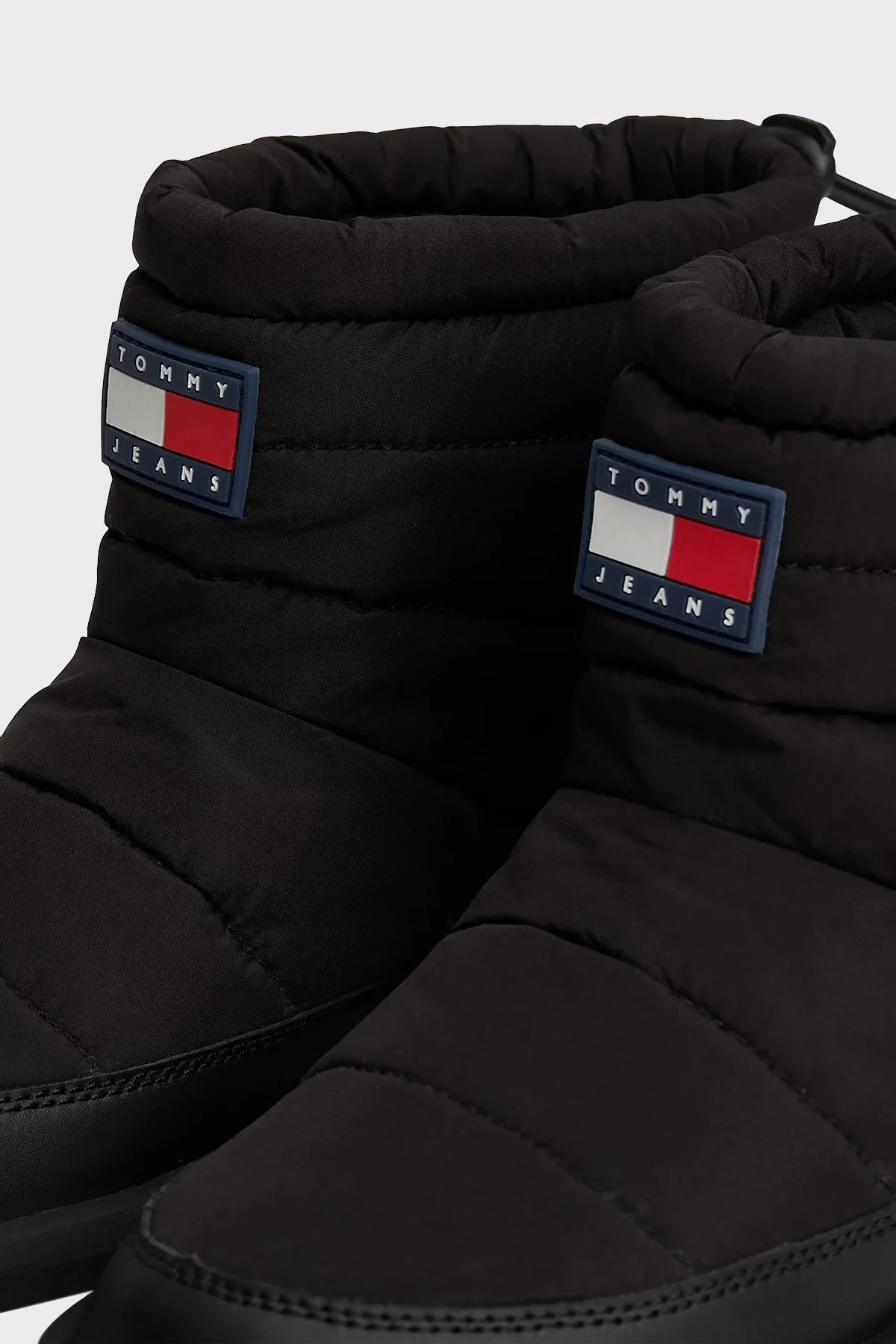 Tommy Jeans Kapitoneli Tırtıklı Platform Taban Bayan Bot EN0EN02725 BDS SİYAH - 6