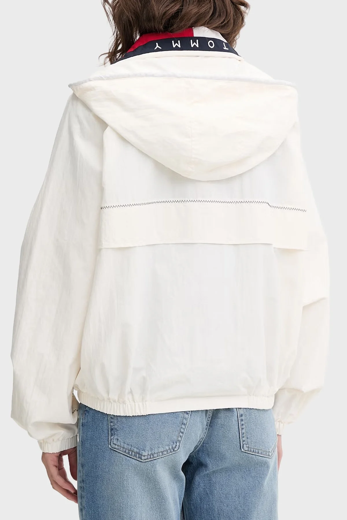 Tommy Jeans Kapüşonlu Yaka Fermuarlı Kadın Mont DW0DW22915 YBH Beyaz - 3