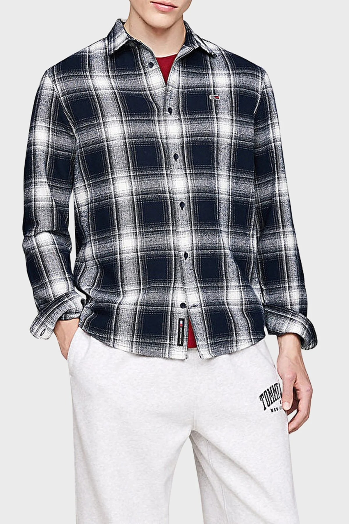Tommy Jeans Kareli % 100 Pamuk Relaxed Fit Erkek Gömlek DM0DM19651 C1G LACİVERT - 1
