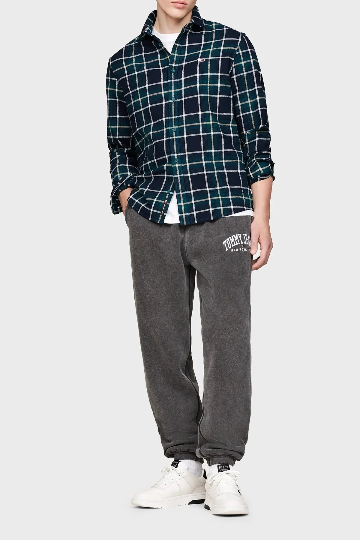 Tommy Jeans Kareli % 100 Pamuk Relaxed Fit Erkek Gömlek DM0DM19651 CWG KOYU YEŞİL - 3