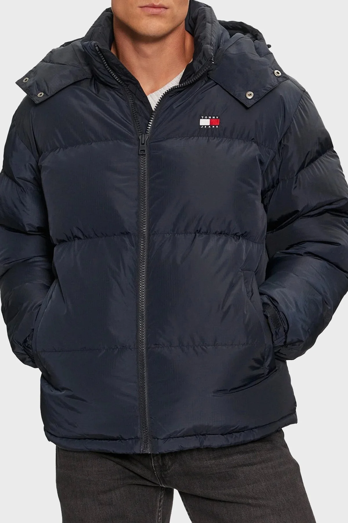 Tommy Jeans Kuş Tüyü Dolgulu Regular Fit Çıkarılabilir Kapüşonlu Erkek Mont DM0DM19537 C1G LACİVERT - 1