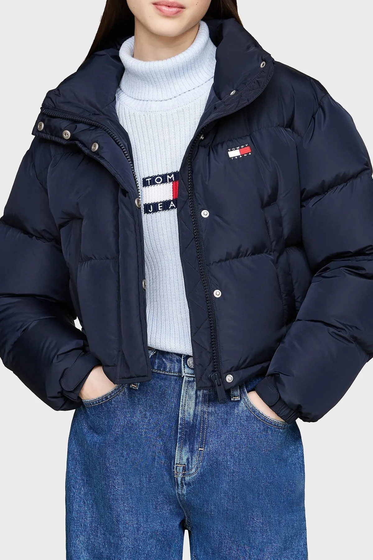 Tommy Jeans Kuş Tüyü Dolgulu Regular Fit Dik Yaka Logolu Şişme Bayan Mont DW0DW18820 C1G LACİVERT - 1