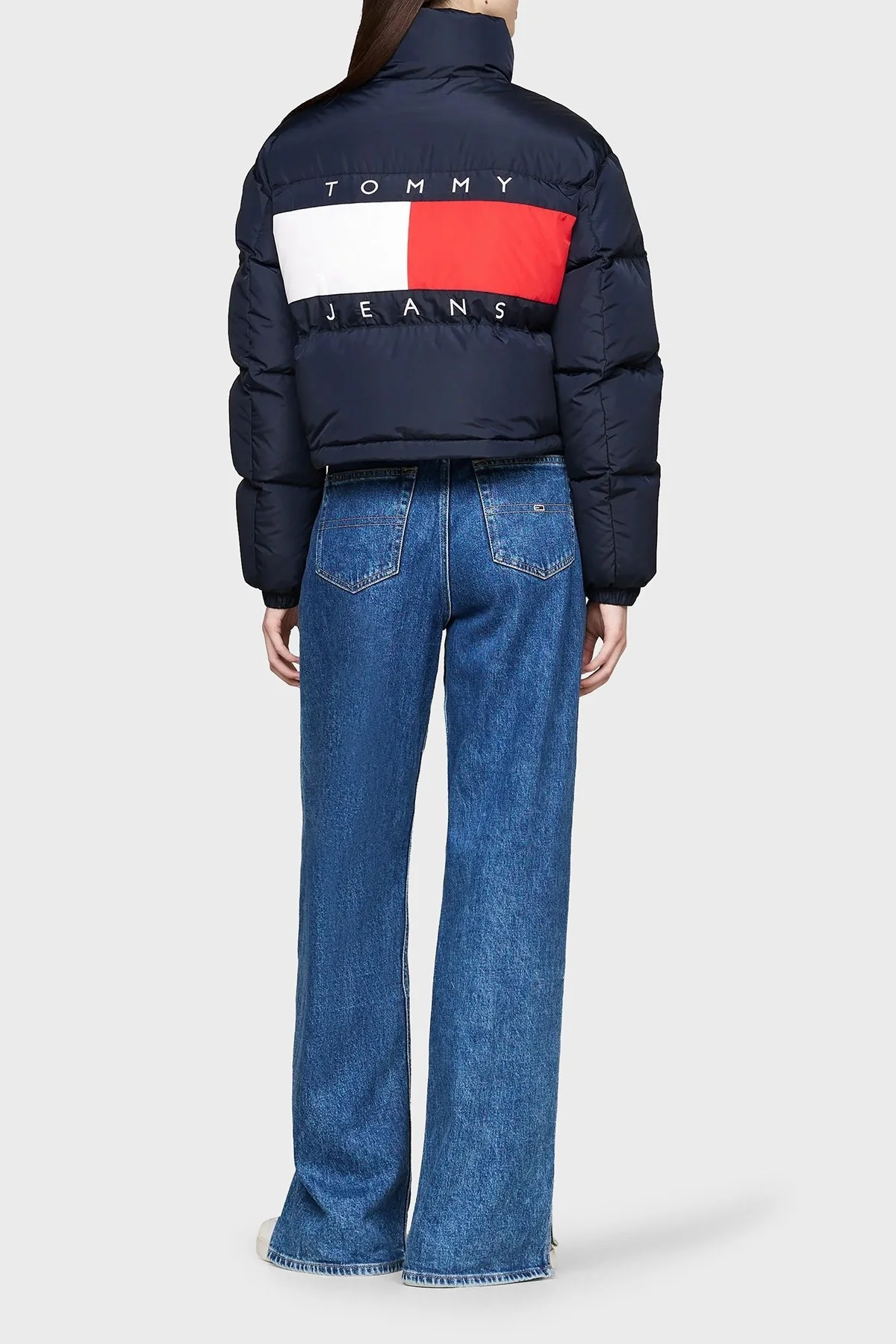 Tommy Jeans Kuş Tüyü Dolgulu Regular Fit Dik Yaka Logolu Şişme Bayan Mont DW0DW18820 C1G LACİVERT - 4