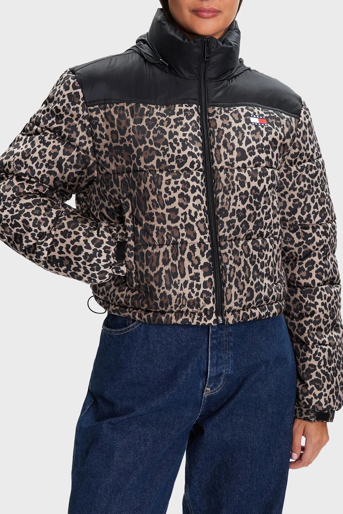 Tommy Jeans Leopar Desen Relaxed Fit Çıkarılabilir Kapüşonlu Şişme Bayan Mont DW0DW21967 0HD LEOPAR - 1