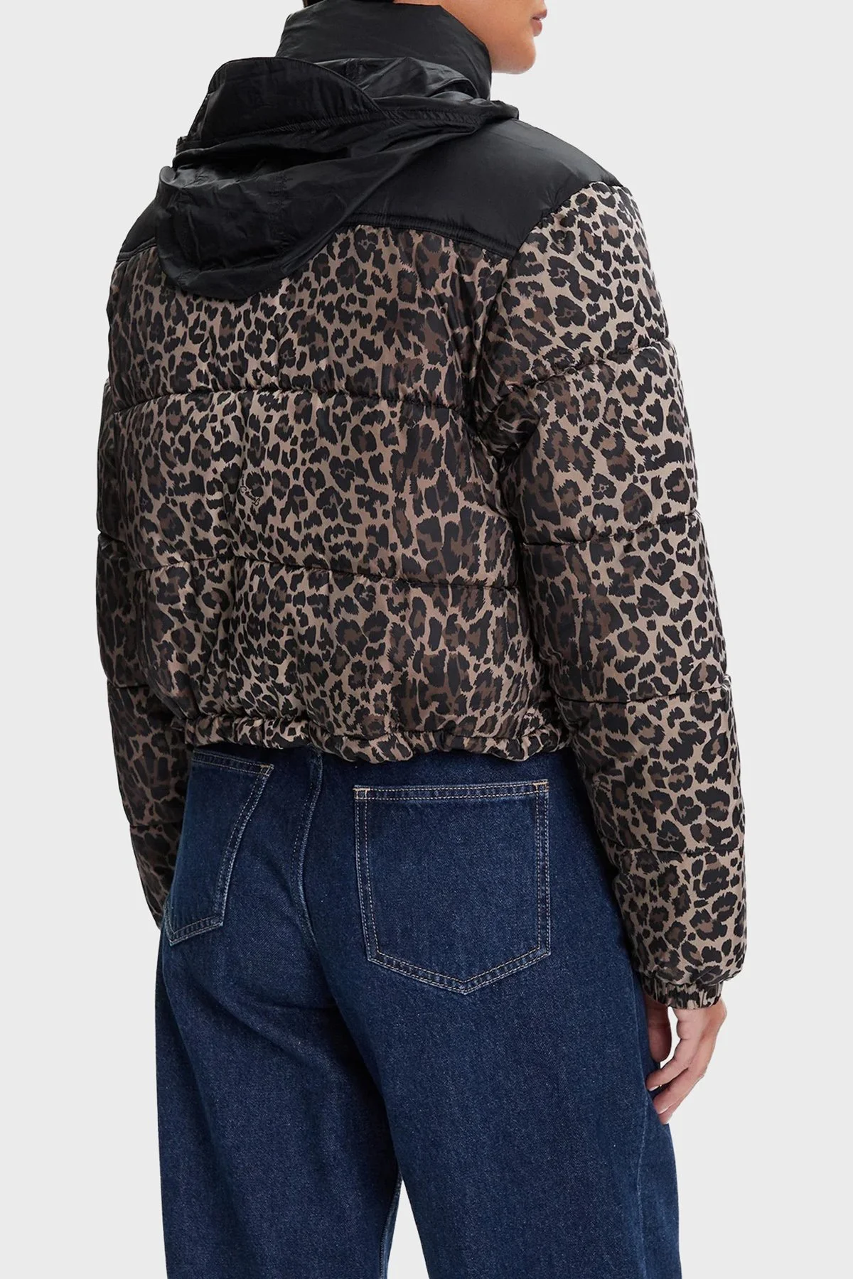 Tommy Jeans Leopar Desen Relaxed Fit Çıkarılabilir Kapüşonlu Şişme Bayan Mont DW0DW21967 0HD LEOPAR - 4