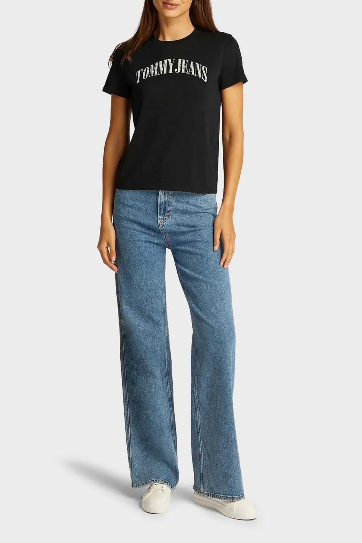 Tommy Jeans Logo Baskılı Pamuklu Regular Fit Bisiklet Yaka Bayan T Shirt DW0DW20161 BDS SİYAH - 10