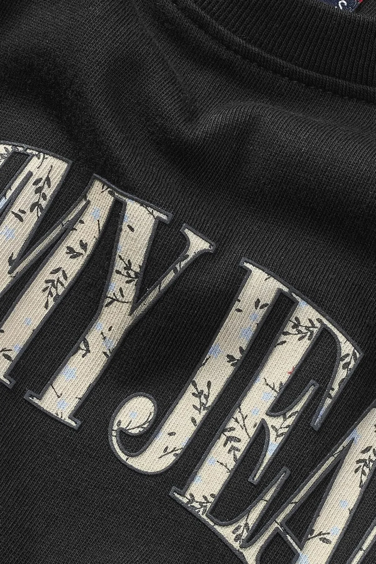 Tommy Jeans Logo Baskılı Pamuklu Regular Fit Bisiklet Yaka Bayan T Shirt DW0DW20161 BDS SİYAH - 12