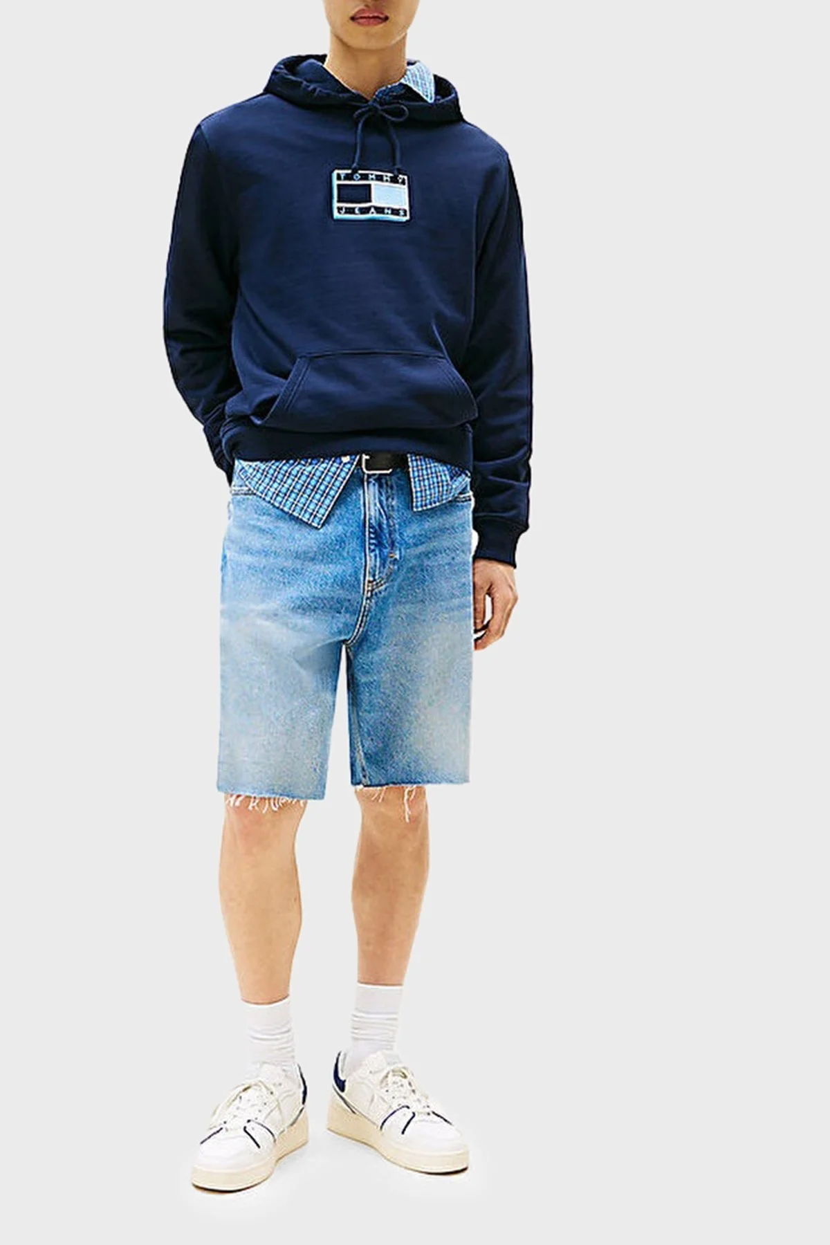 Tommy Jeans Logo Baskılı Pamuklu Regular Fit Kapüşonlu Erkek Sweat DM0DM21623 C1G LACİVERT - 2